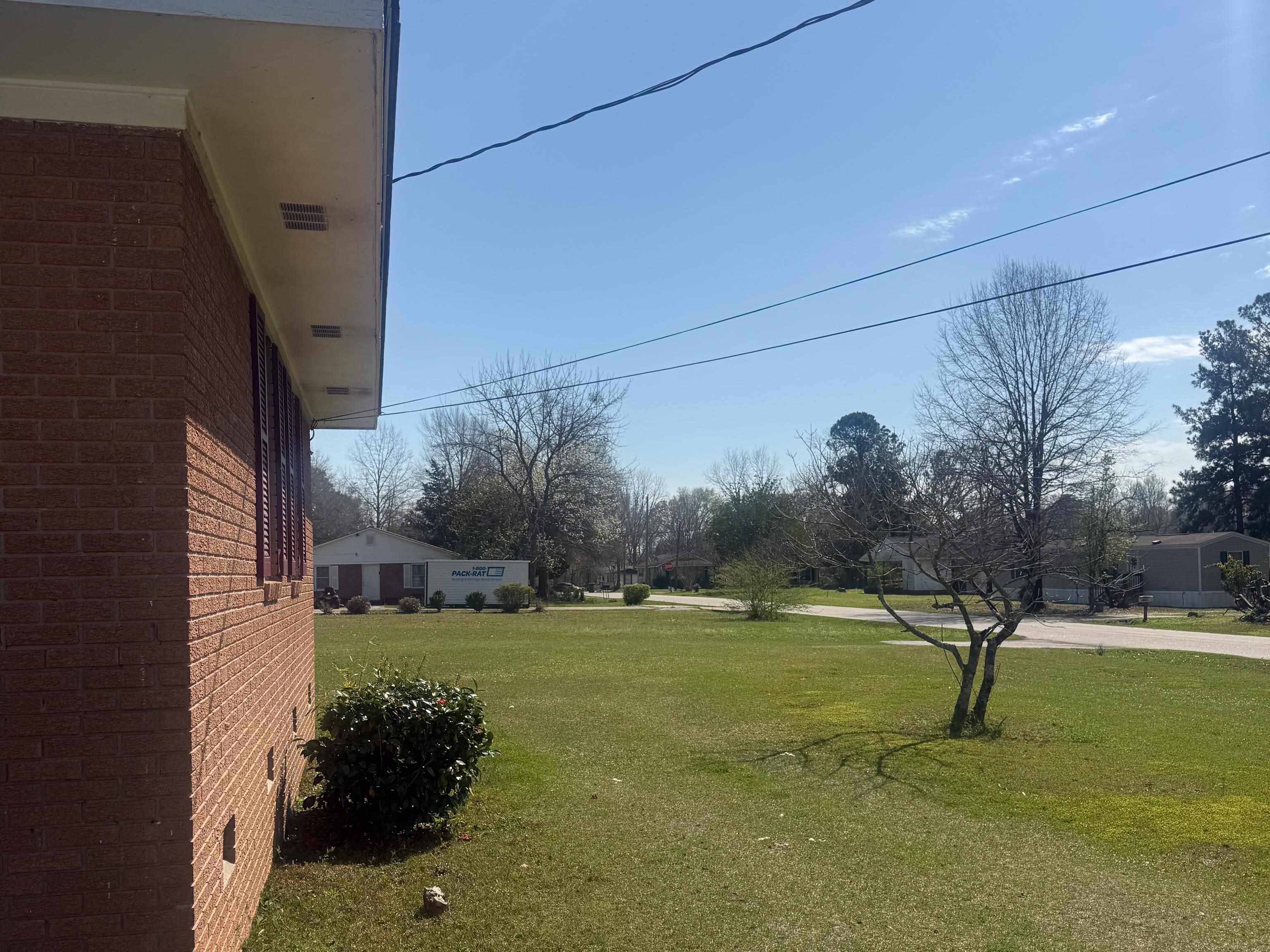 102 N Hazel Ave. Property Photo 45