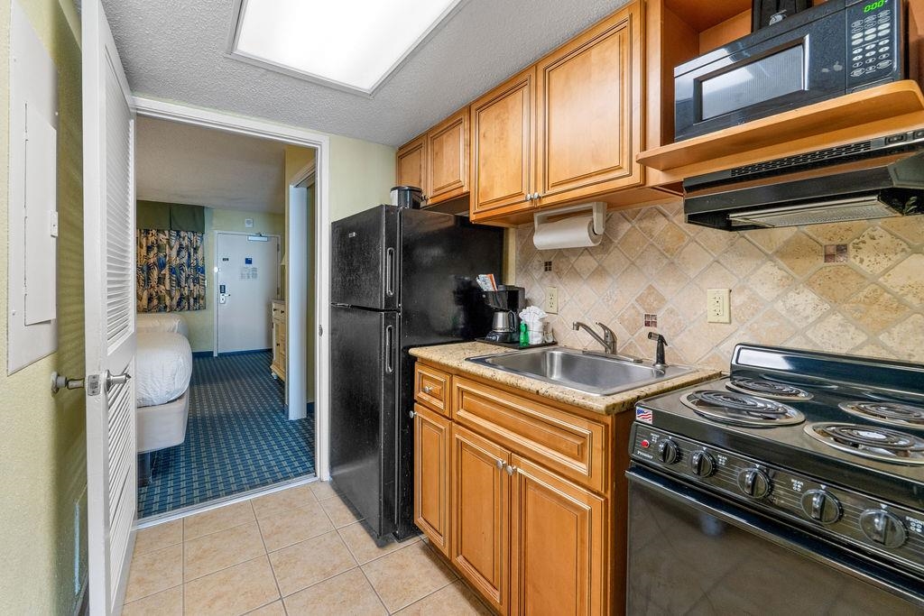 2311 S Ocean Blvd. Property Photo 5