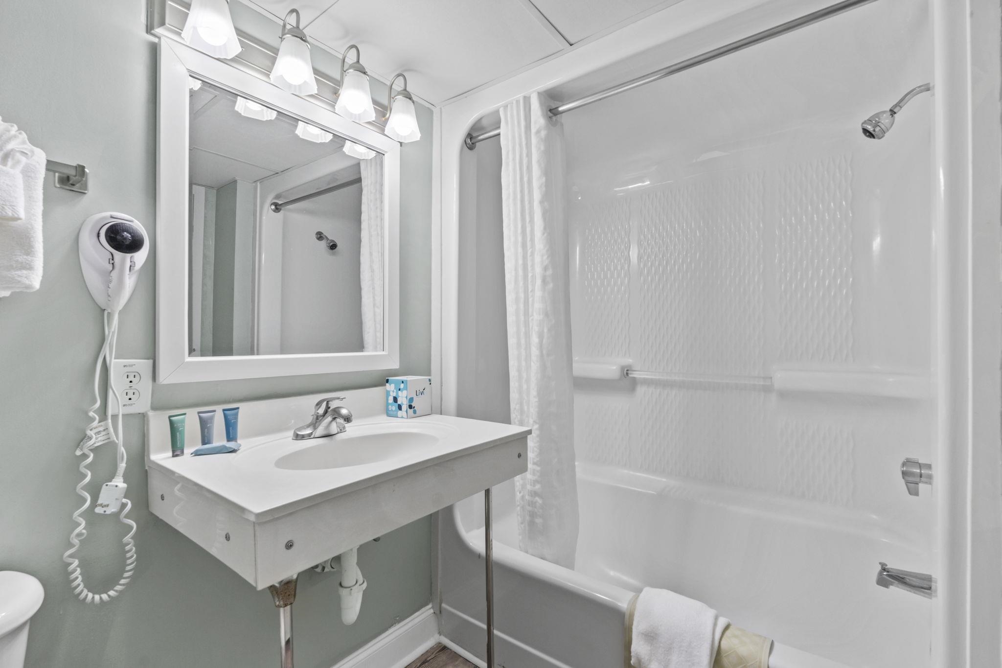 201 77th Ave. N Property Photo 34