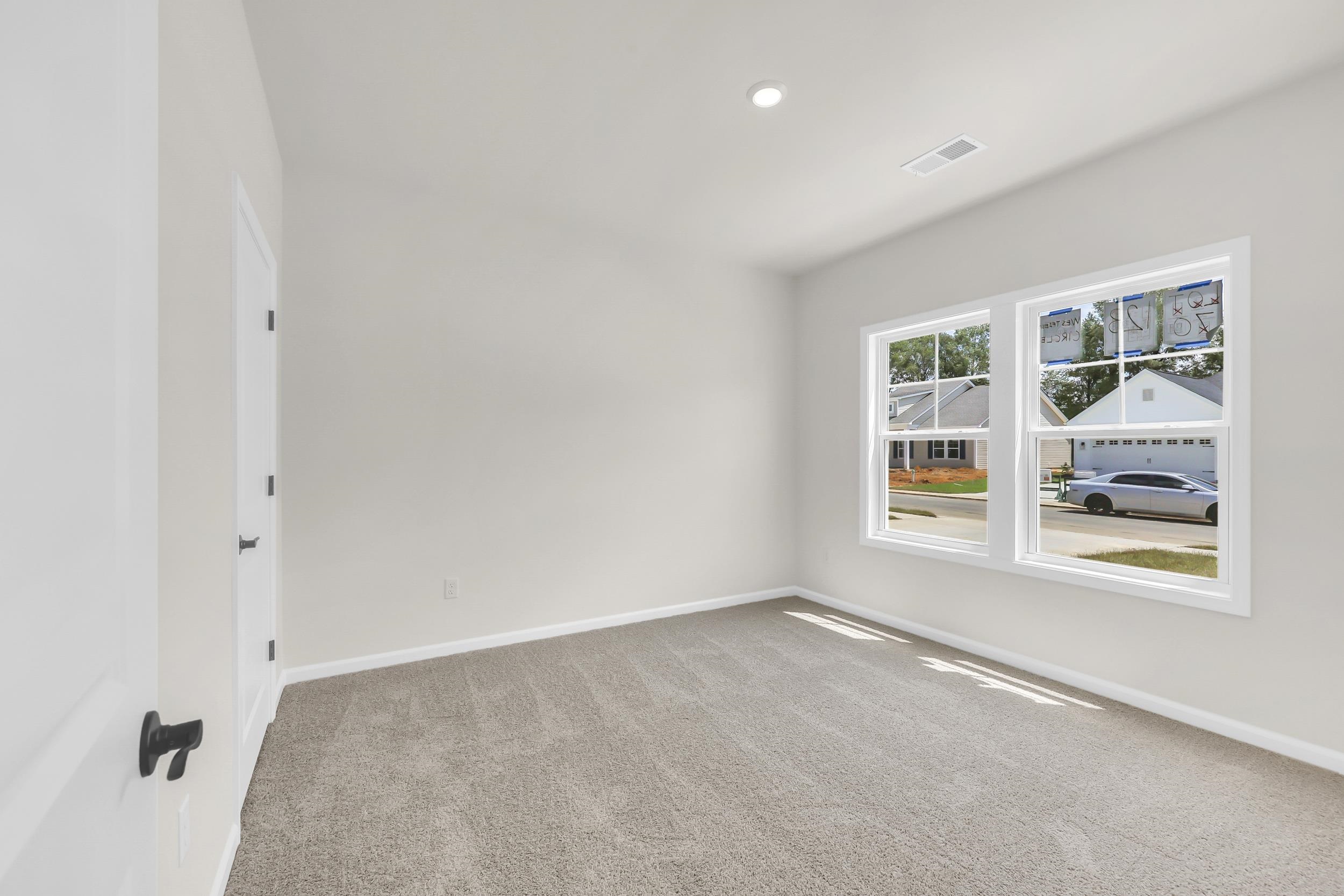 174 Westfield Circle Property Photo 37