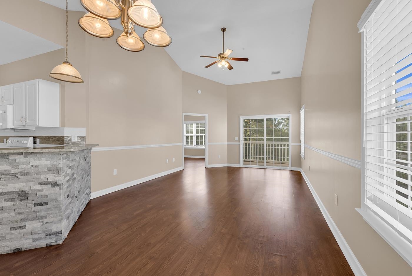 101 Ashley Park Dr. Property Photo 16
