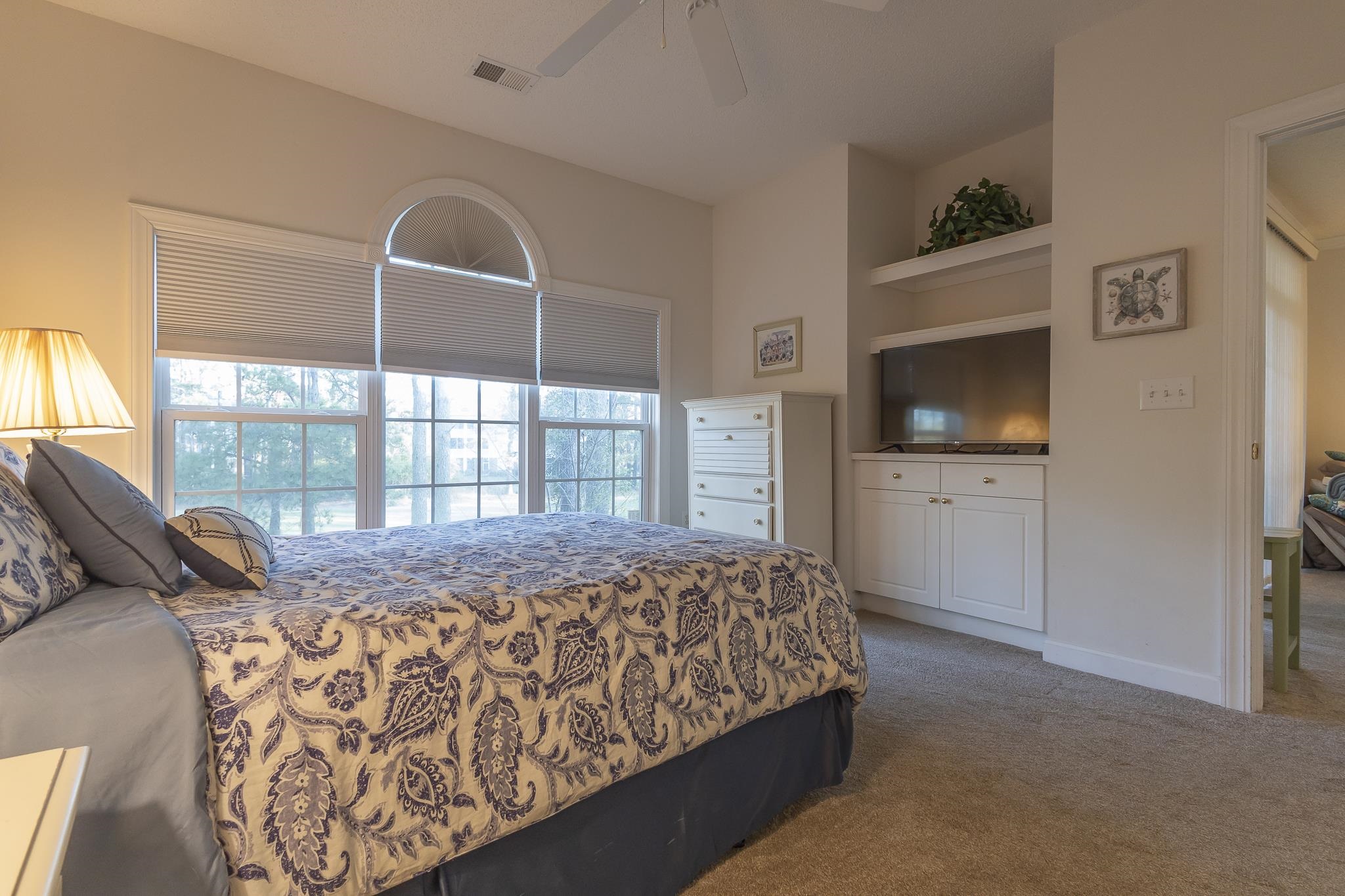 5750 Oyster Catcher Dr. Property Photo 4