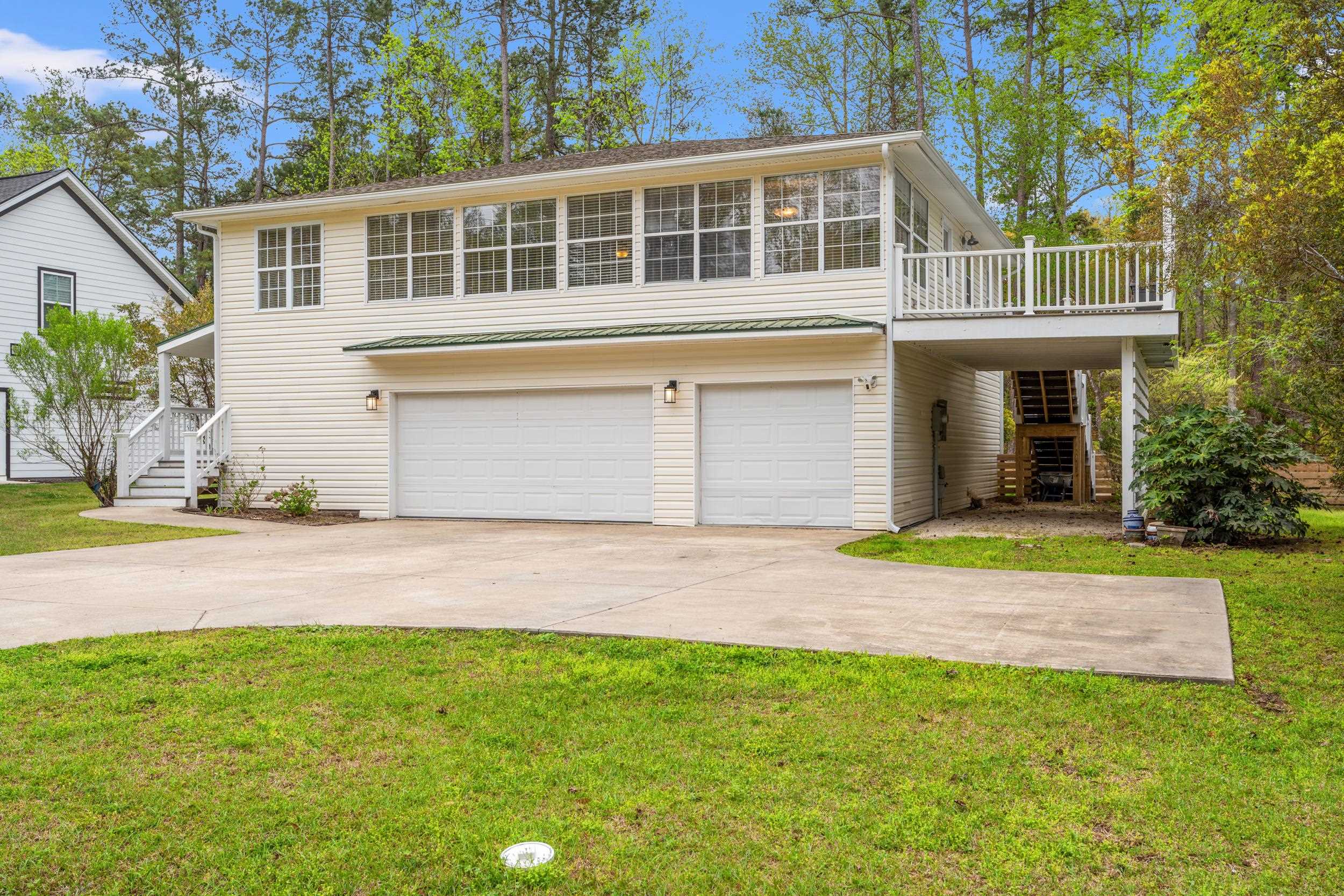 1015 Hagley Dr. Property Photo 1