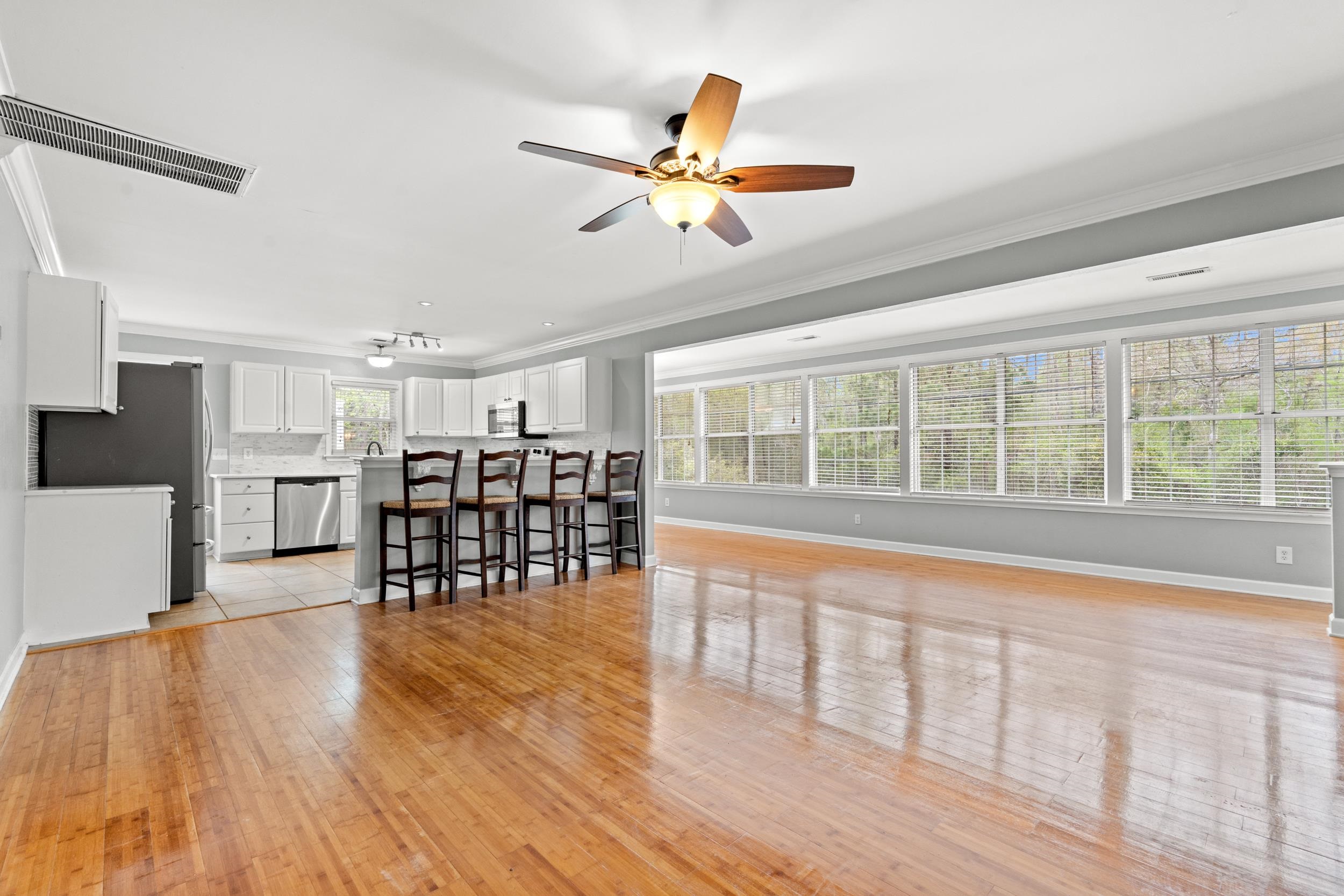 1015 Hagley Dr. Property Photo 12
