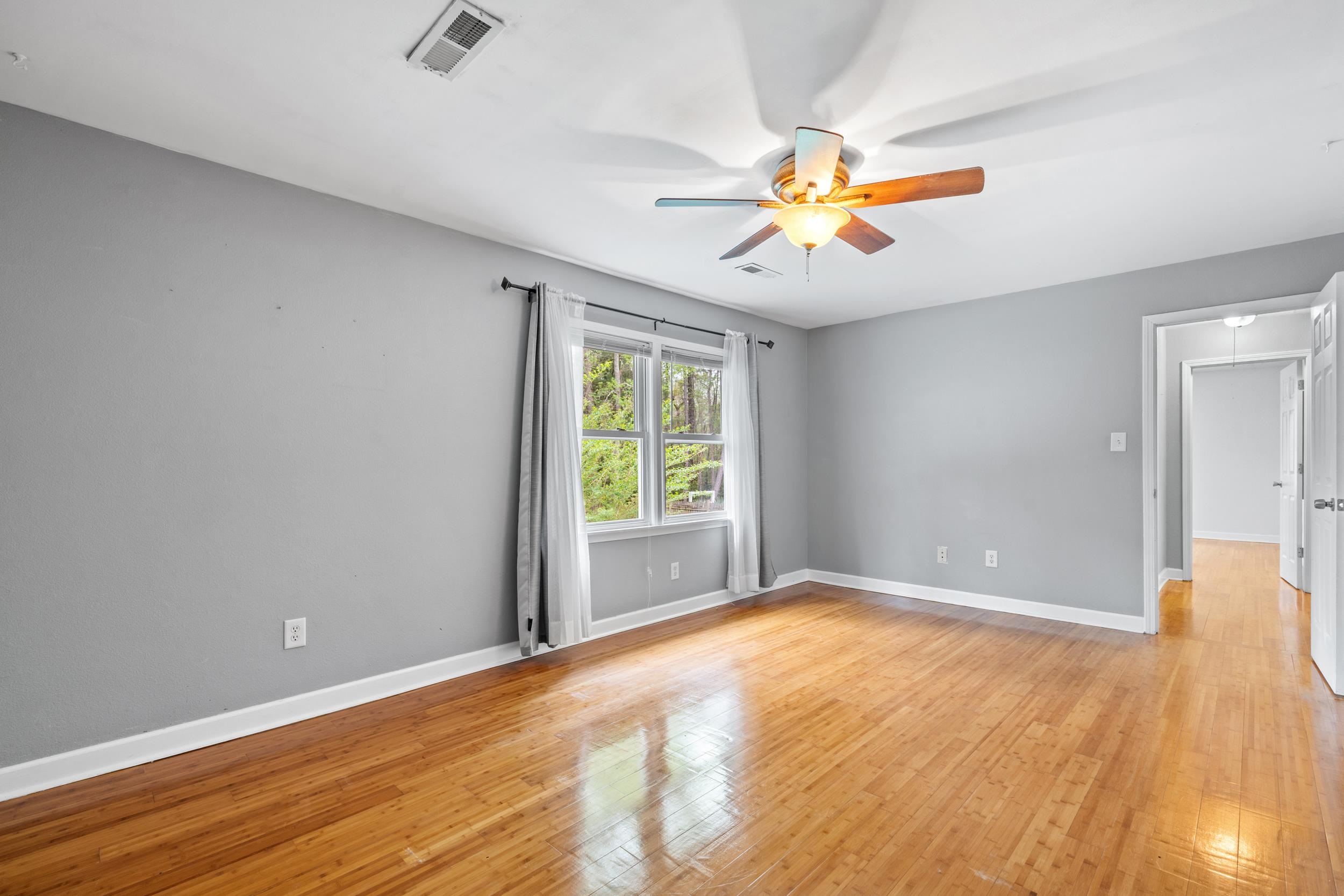 1015 Hagley Dr. Property Photo 23