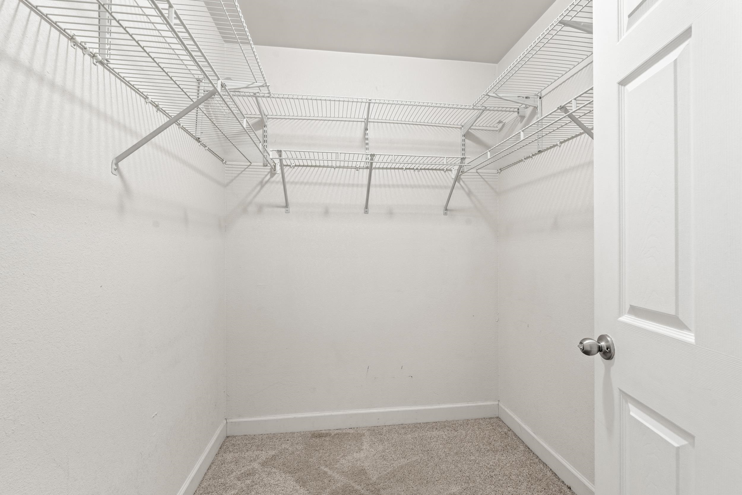 1015 Hagley Dr. Property Photo 26