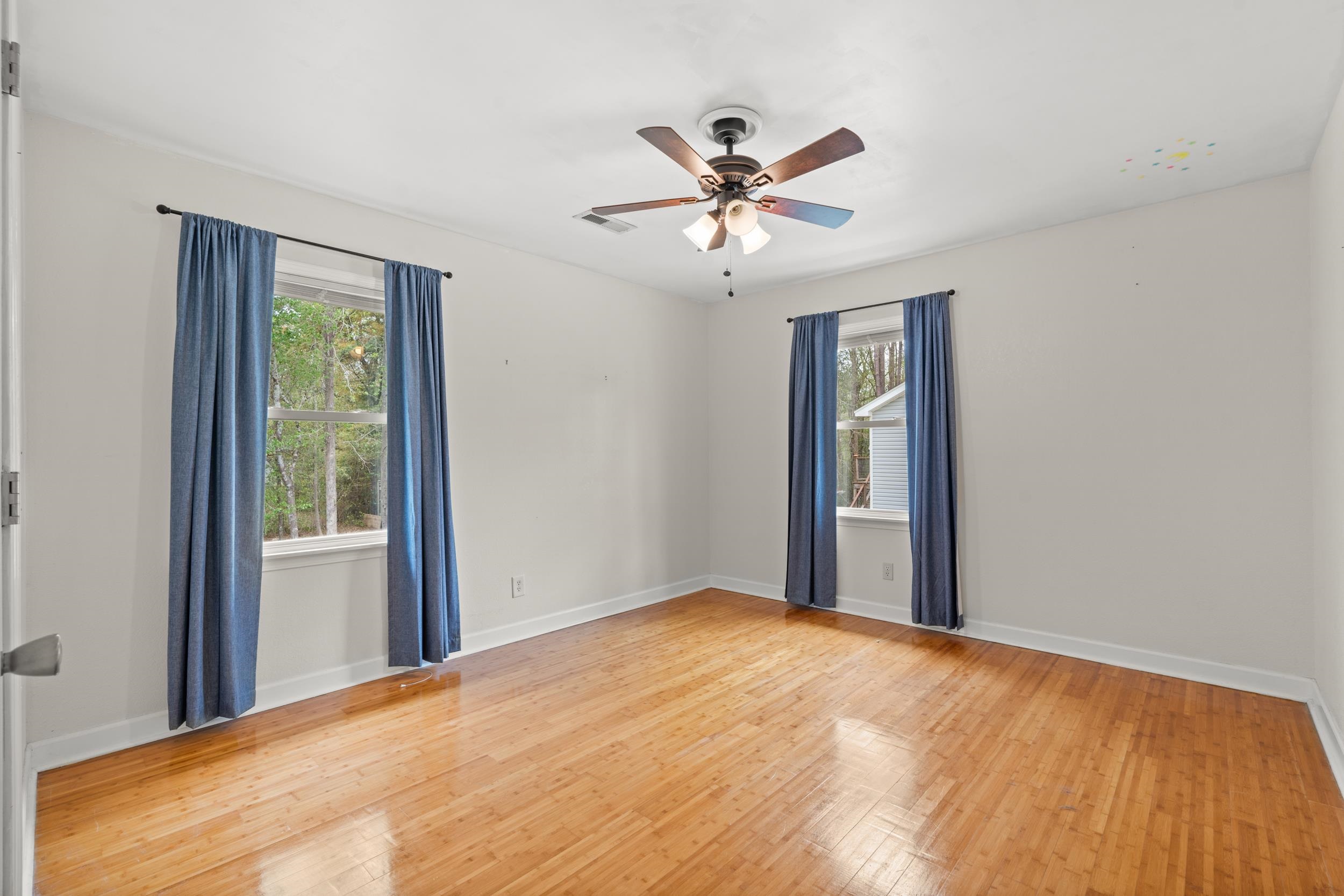 1015 Hagley Dr. Property Photo 27