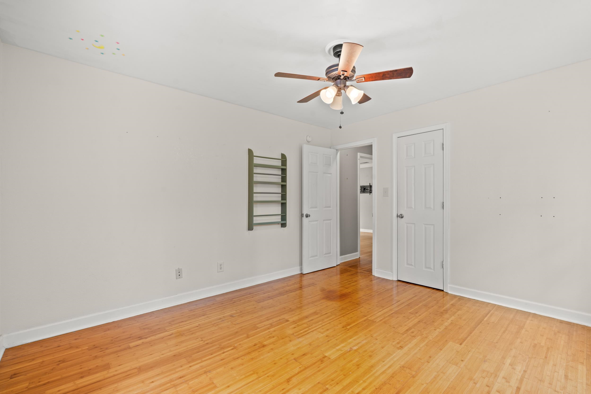 1015 Hagley Dr. Property Photo 29