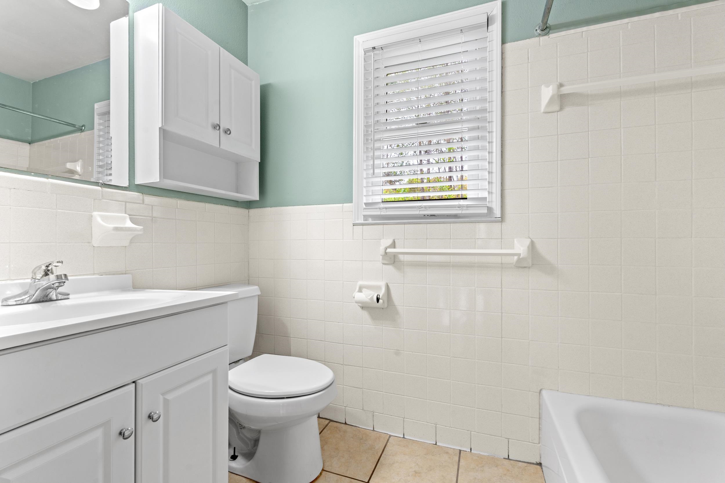 1015 Hagley Dr. Property Photo 31