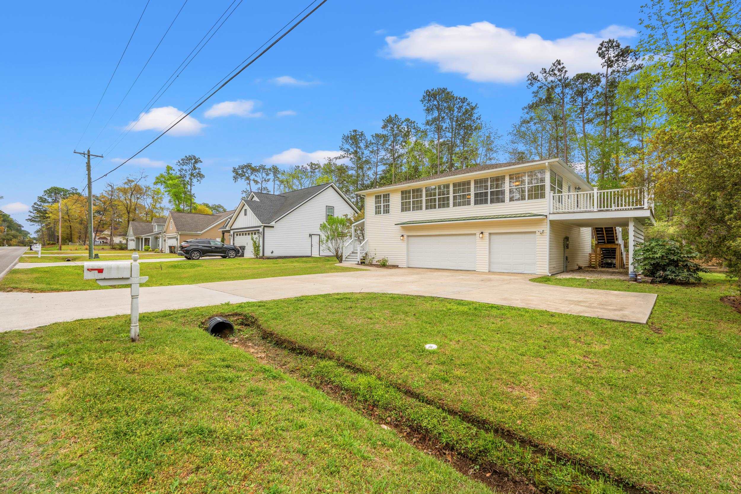 1015 Hagley Dr. Property Photo 49