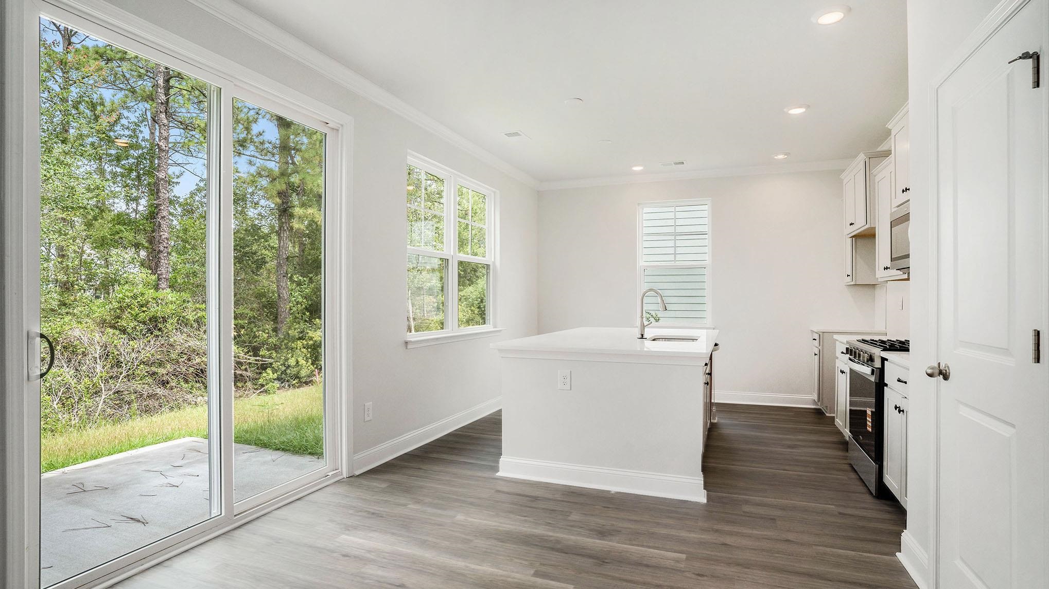 740 Doonbeg Ct. Property Photo 6