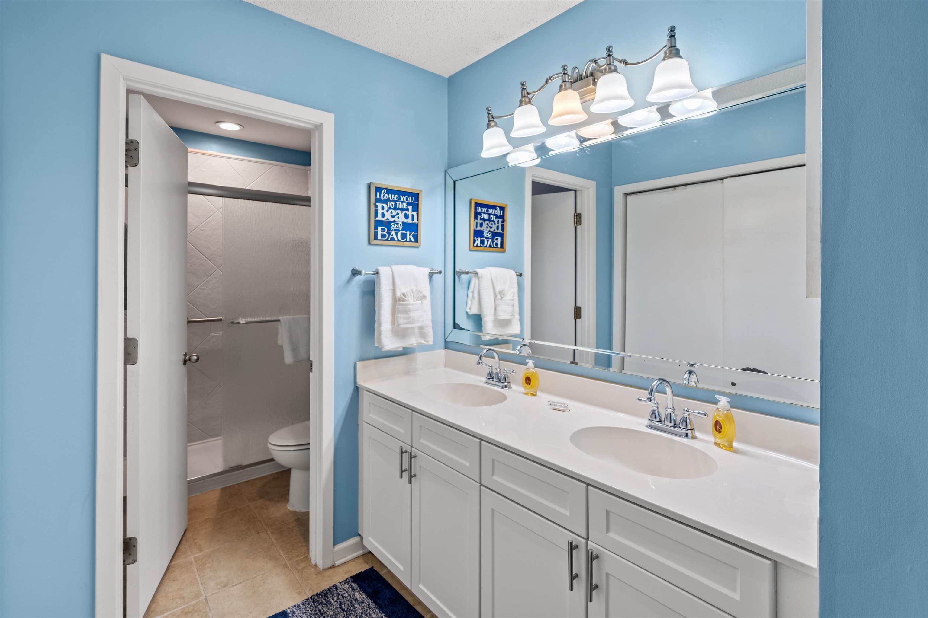 400 Melrose Pl. Property Photo 12