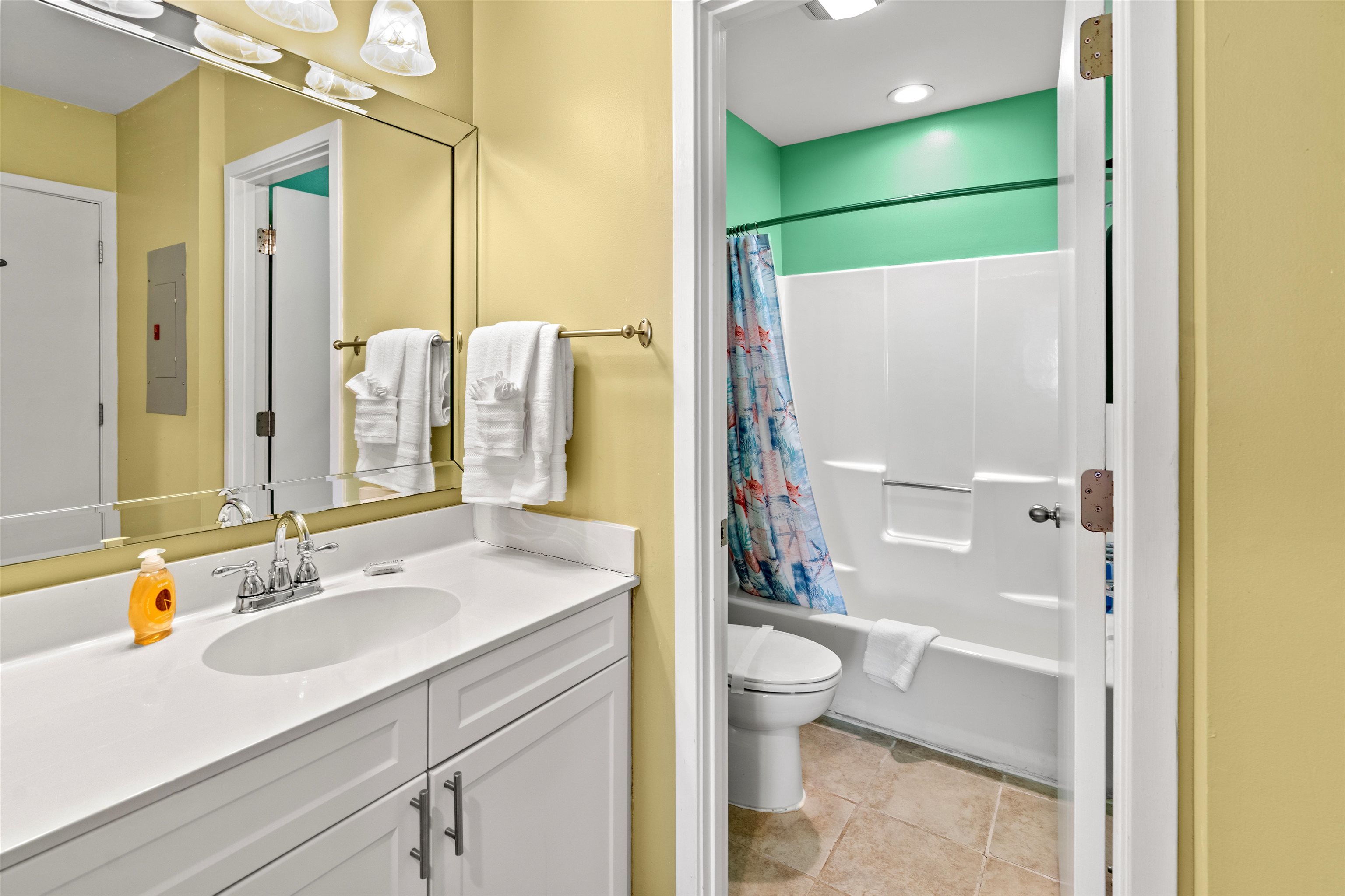 400 Melrose Pl. Property Photo 18