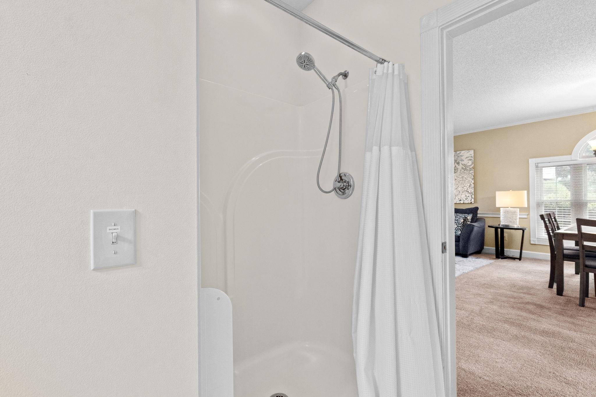 687 Riverwalk Dr. Property Photo 28