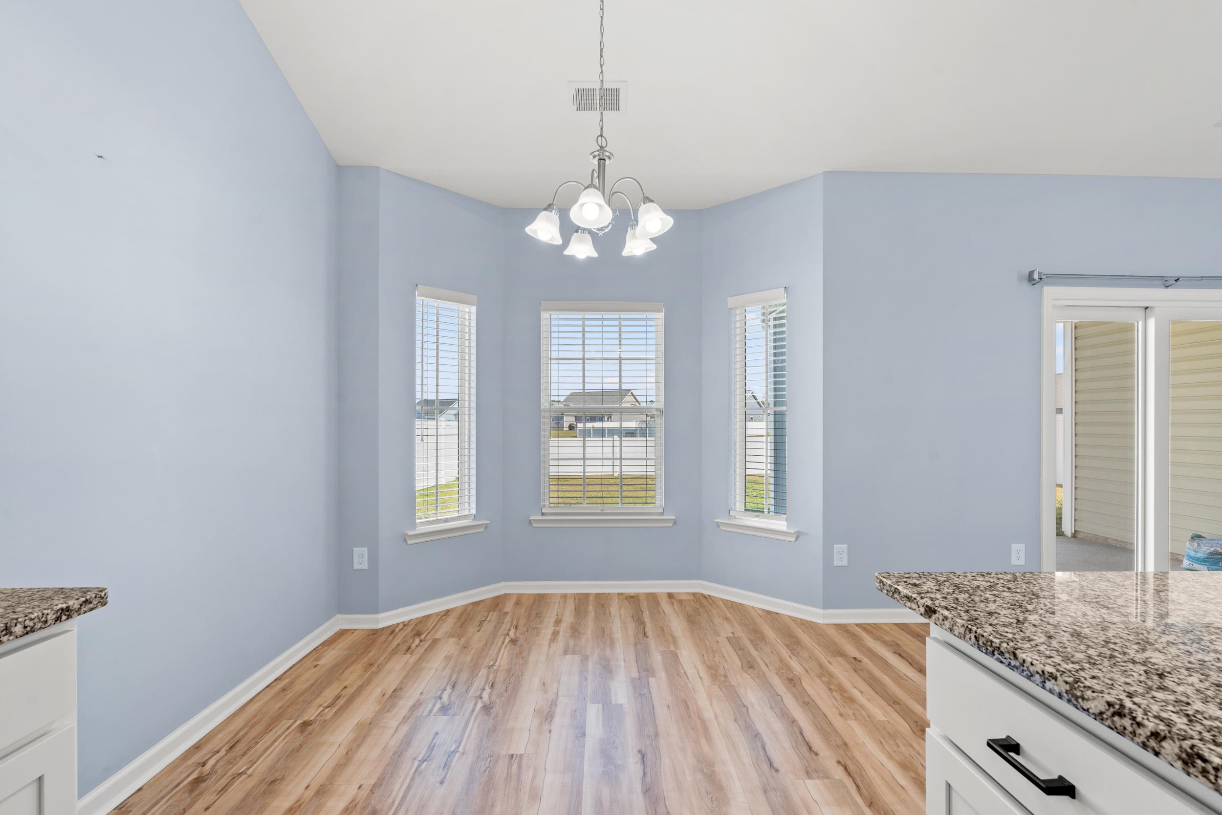 406 Shallow Cove Dr. Property Photo 9