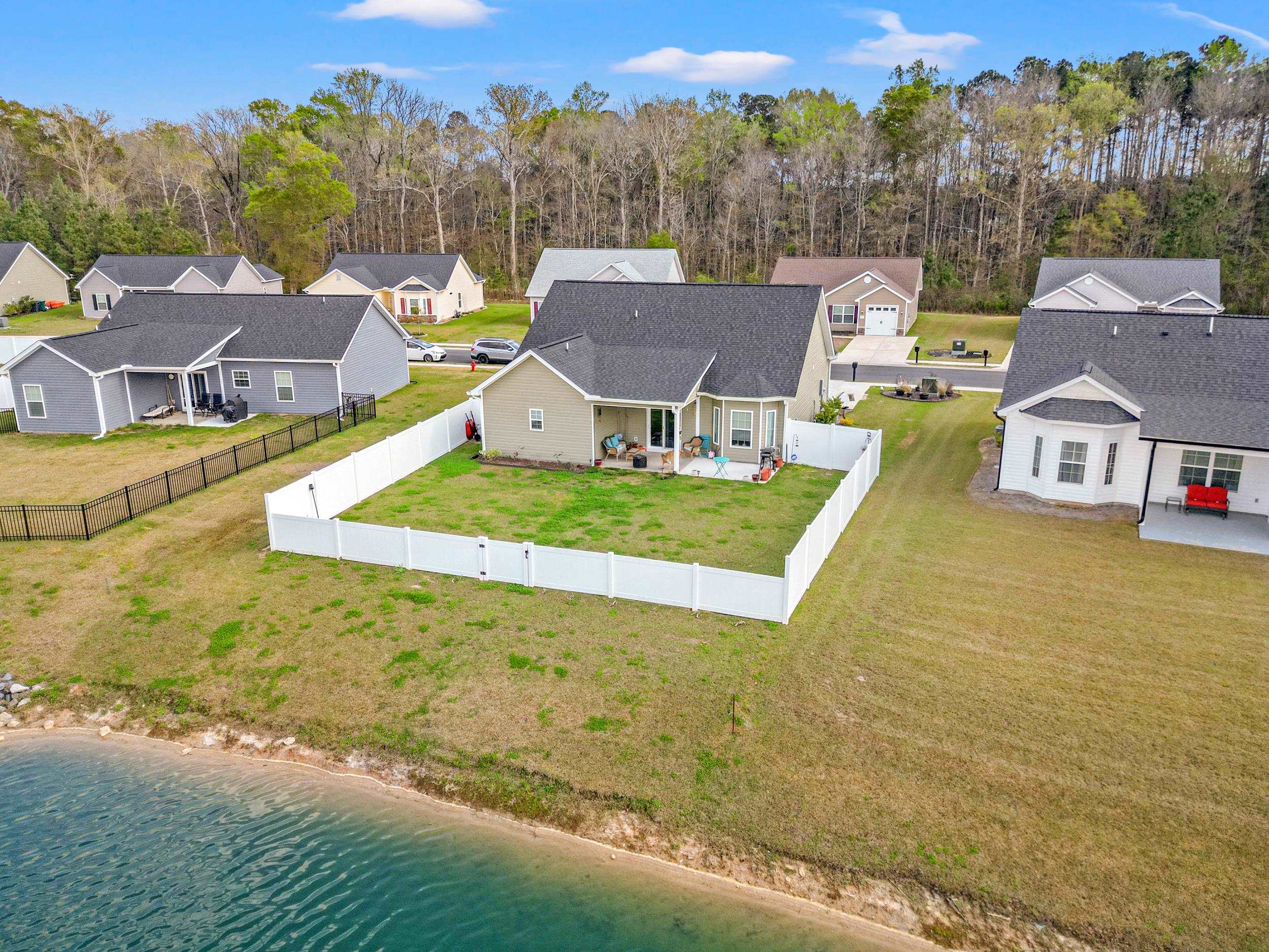 406 Shallow Cove Dr. Property Photo 35