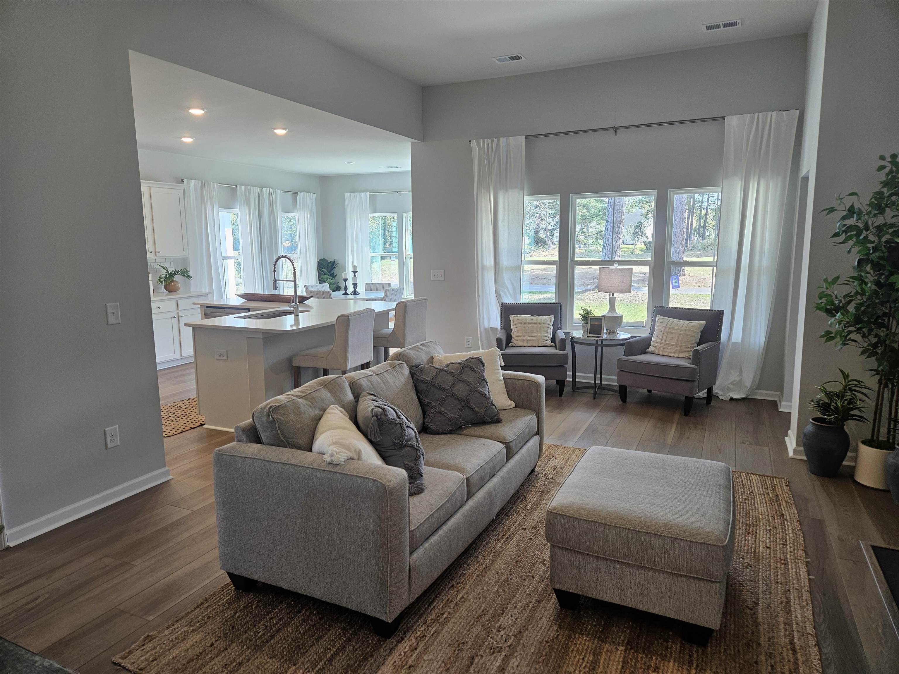 9680 Indigo Creek Blvd. Property Photo 15