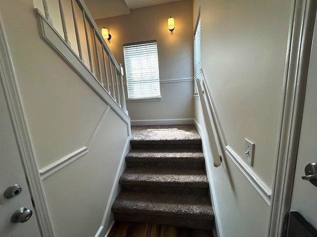 4595 Girvan Dr. Property Photo 6