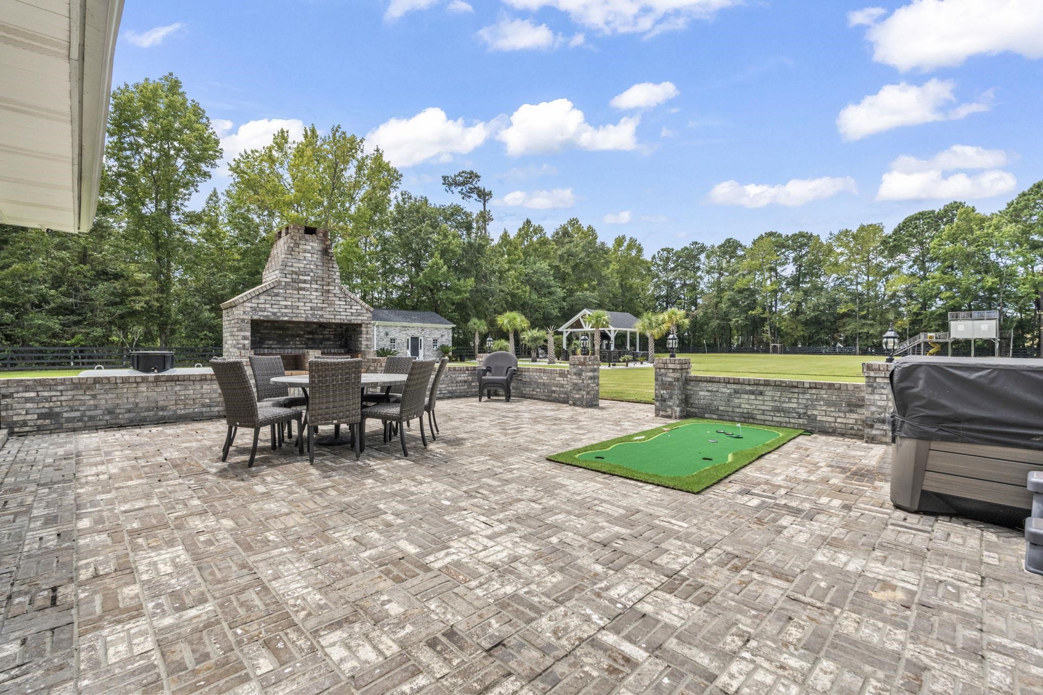 6125 R C Sarvis Ln. Property Photo 31