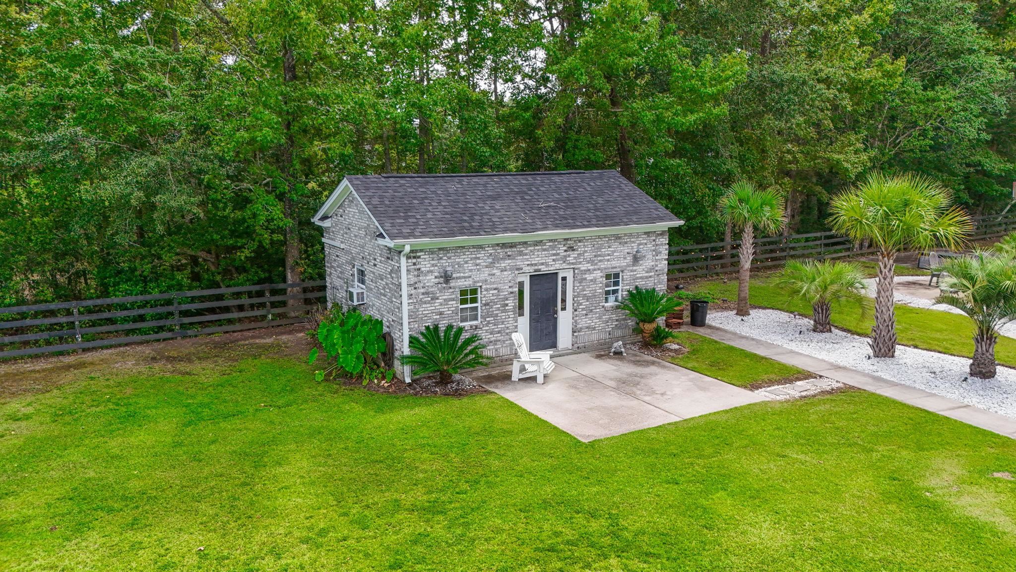 6125 R C Sarvis Ln. Property Photo 33