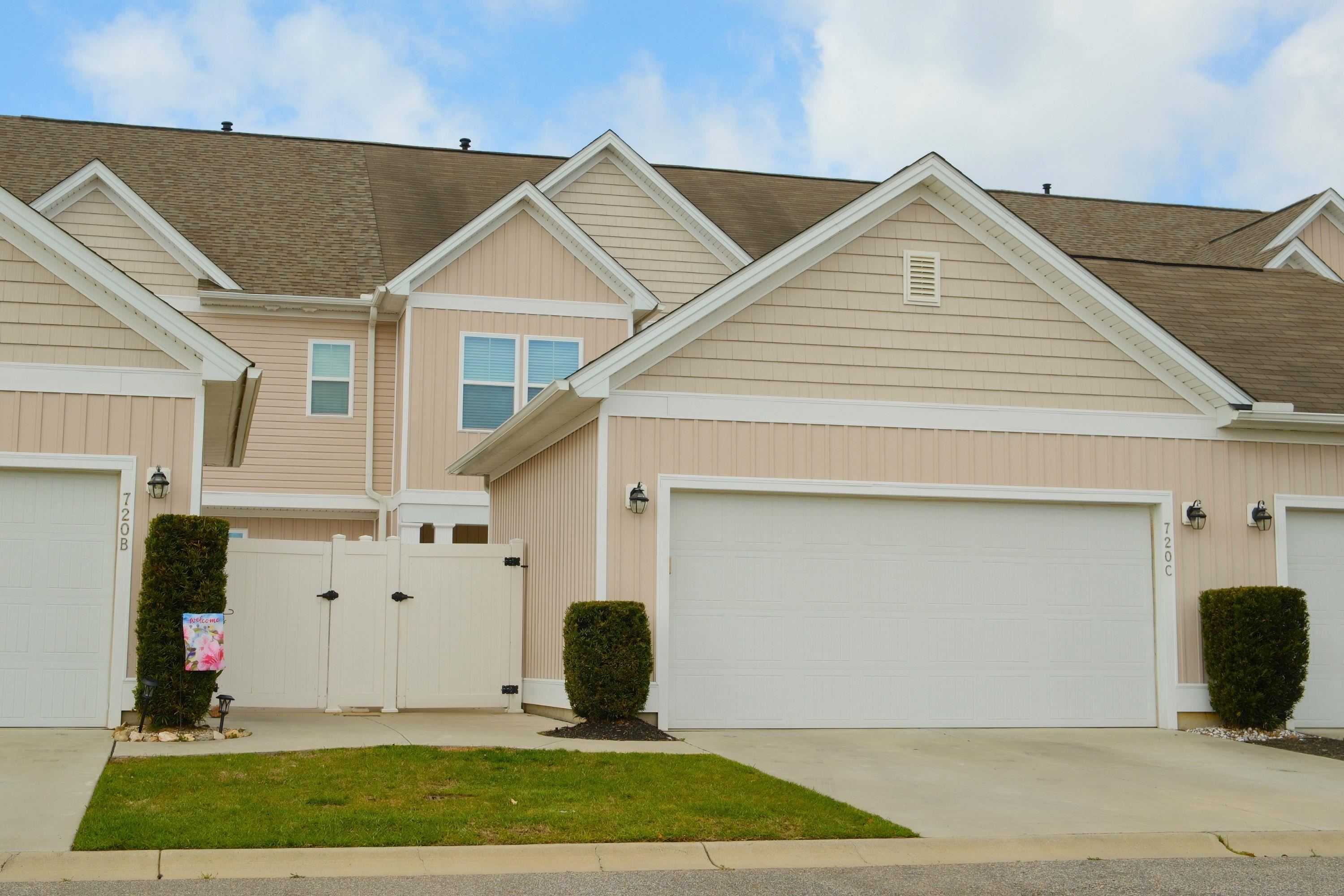 720 Pickering Dr. Property Photo 1