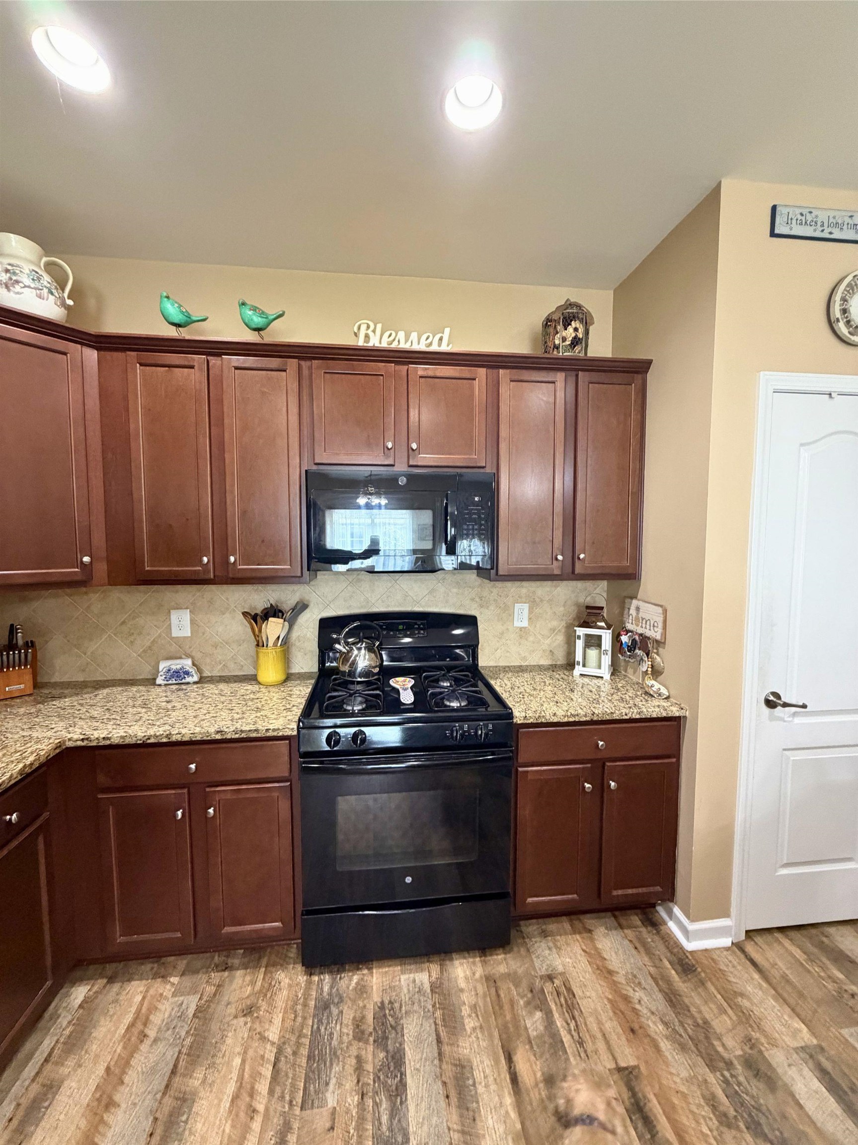 720 Pickering Dr. Property Photo 6