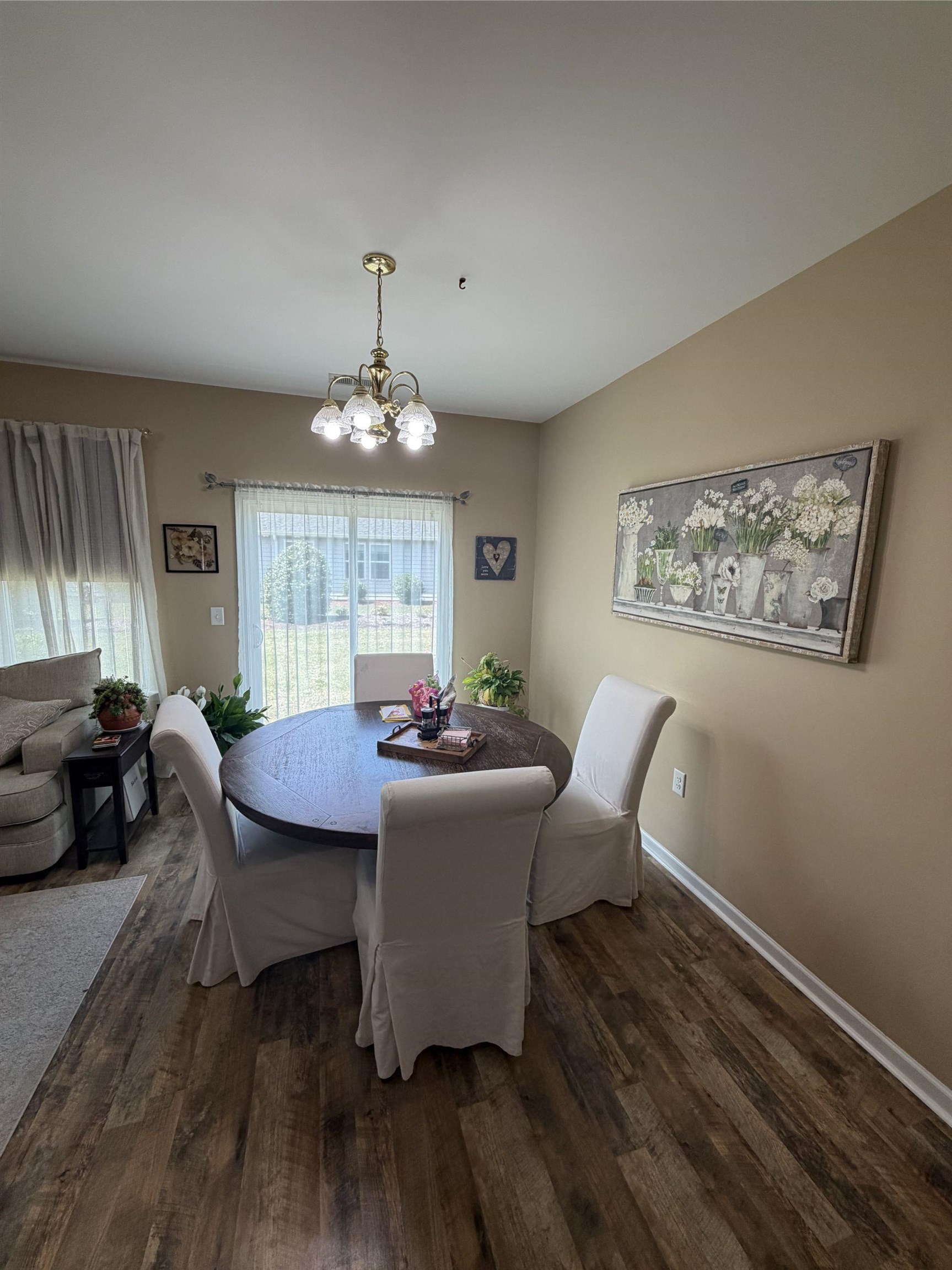 720 Pickering Dr. Property Photo 8