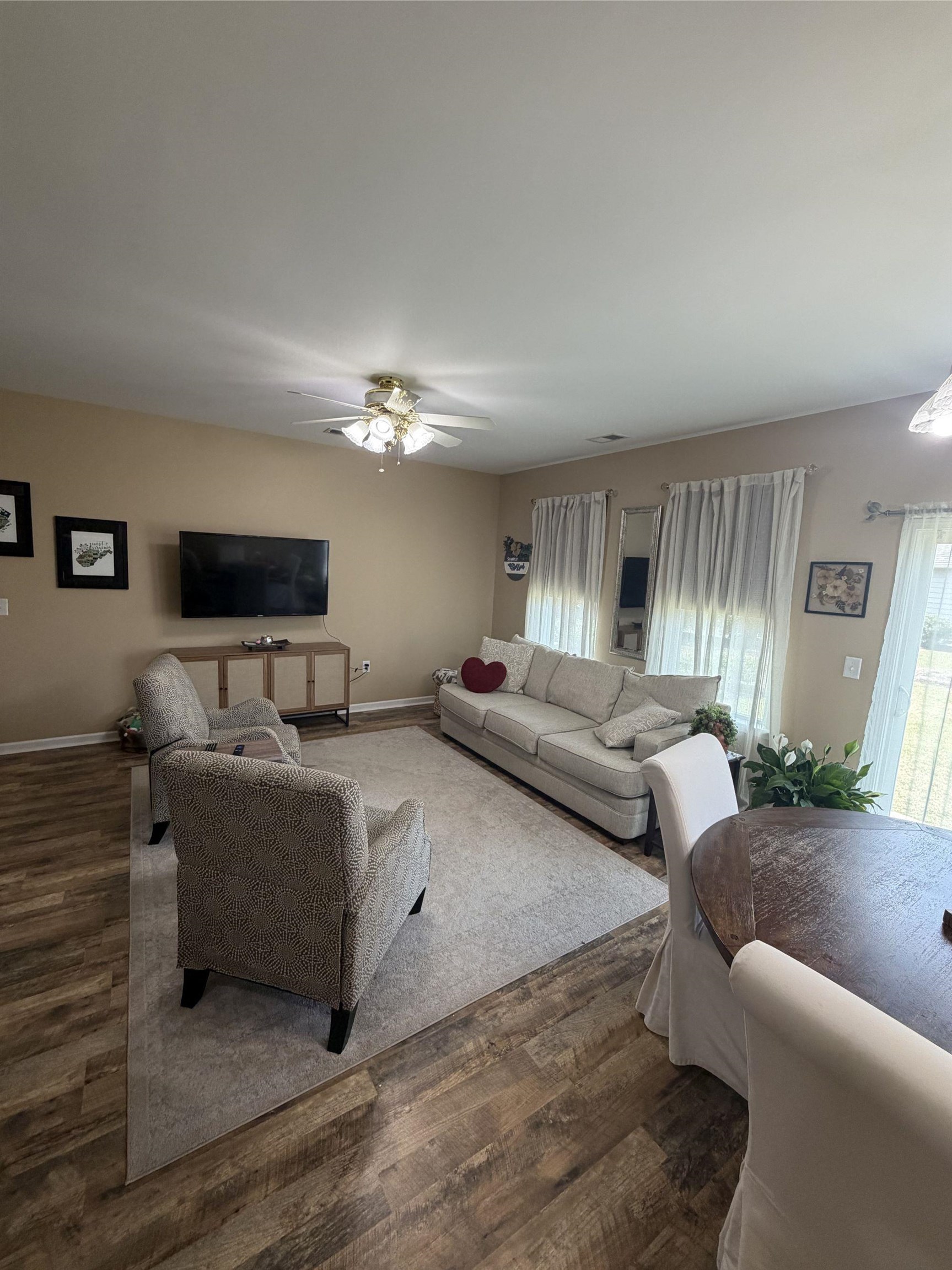 720 Pickering Dr. Property Photo 9