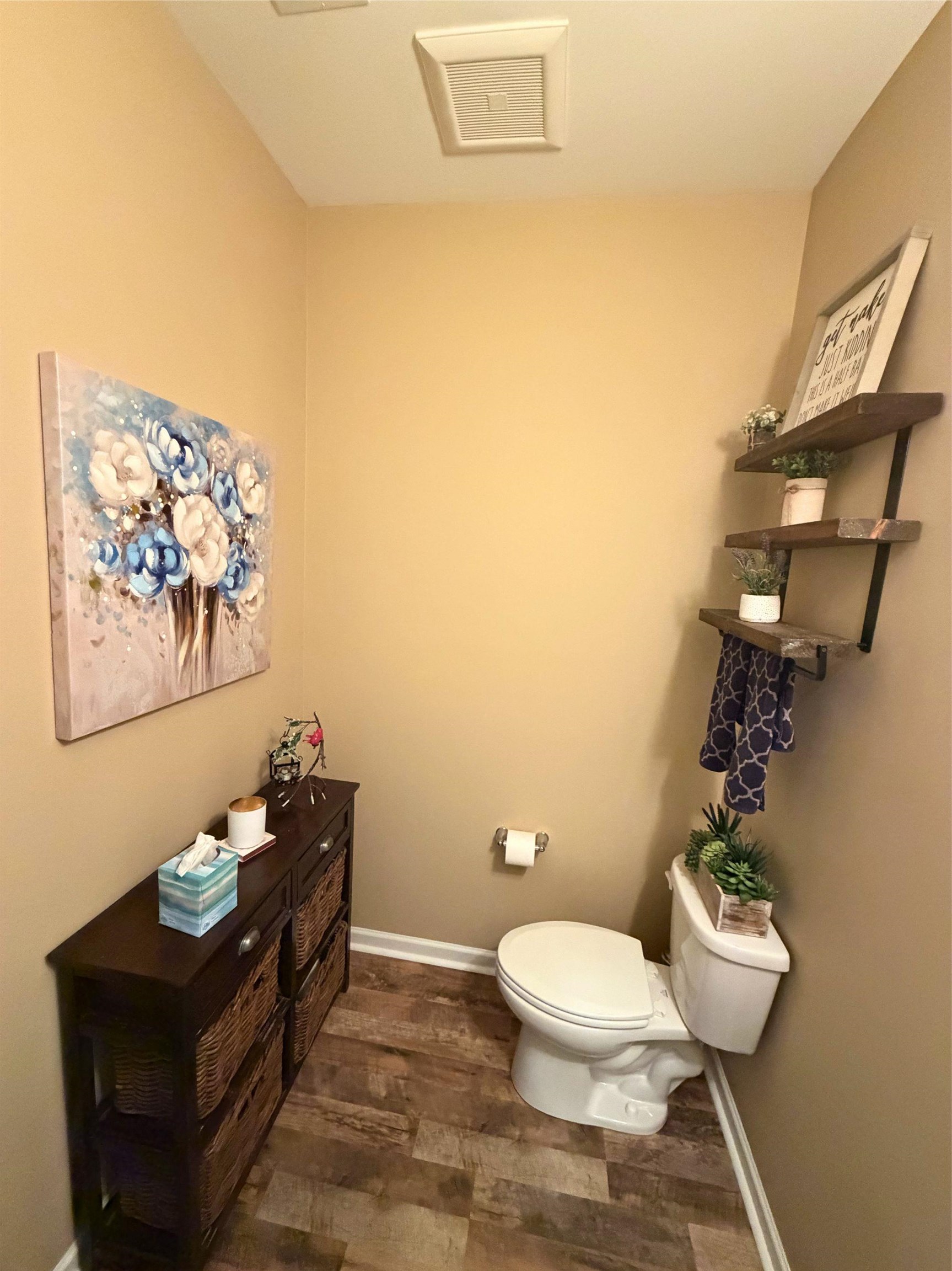 720 Pickering Dr. Property Photo 10