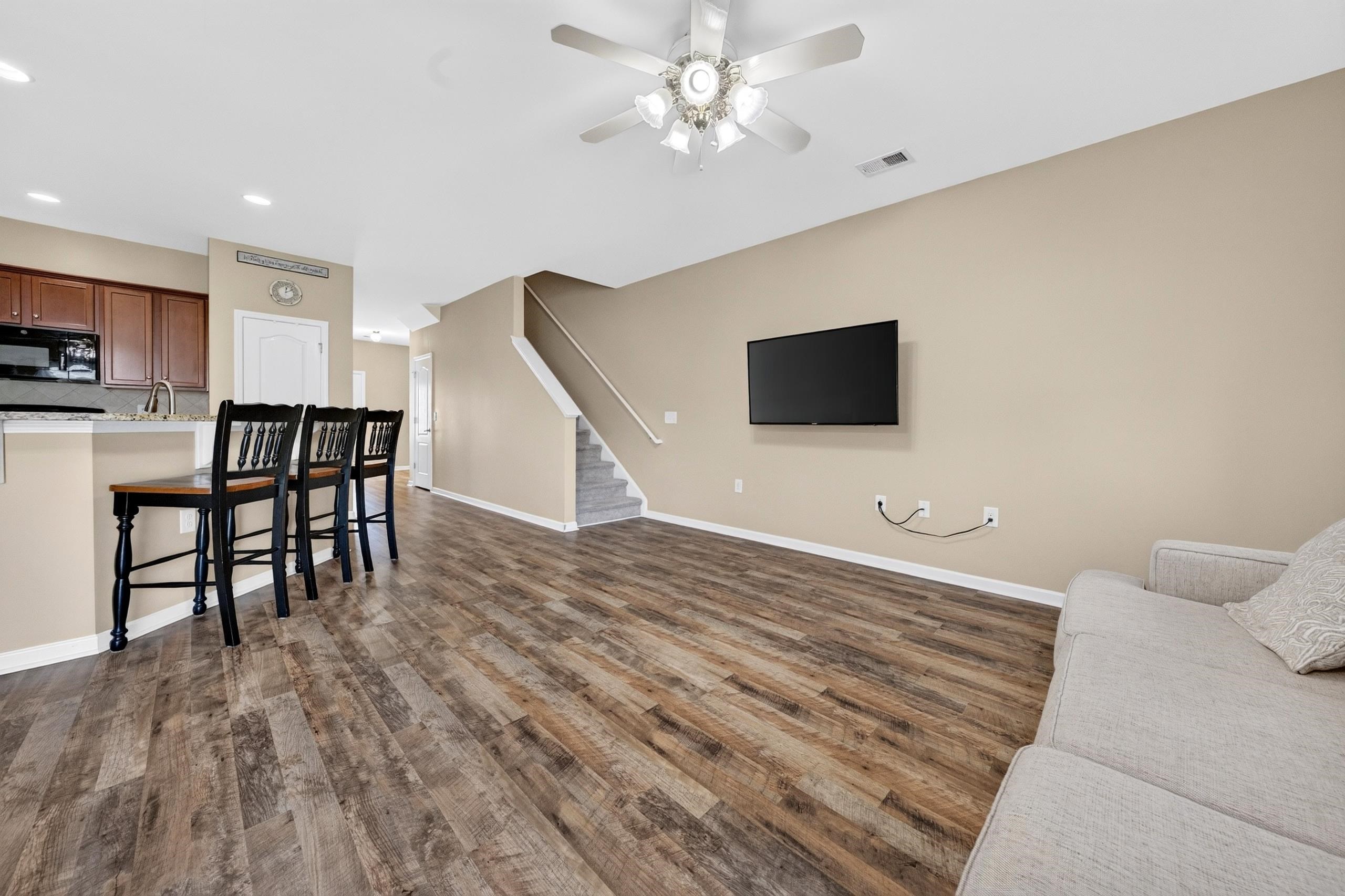 720 Pickering Dr. Property Photo 12