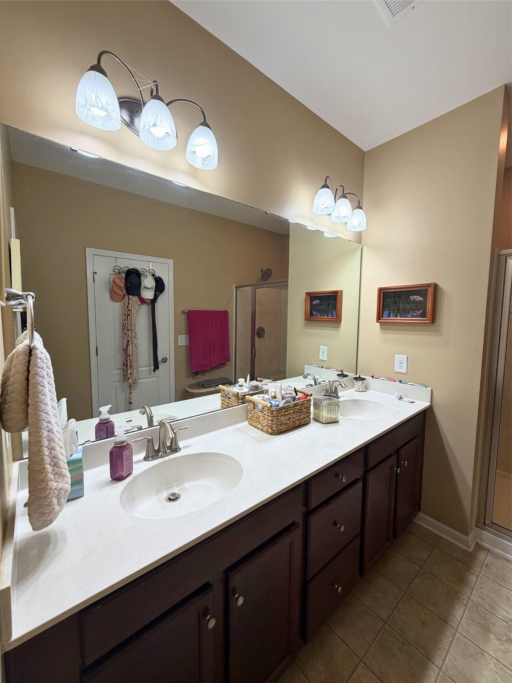 720 Pickering Dr. Property Photo 16