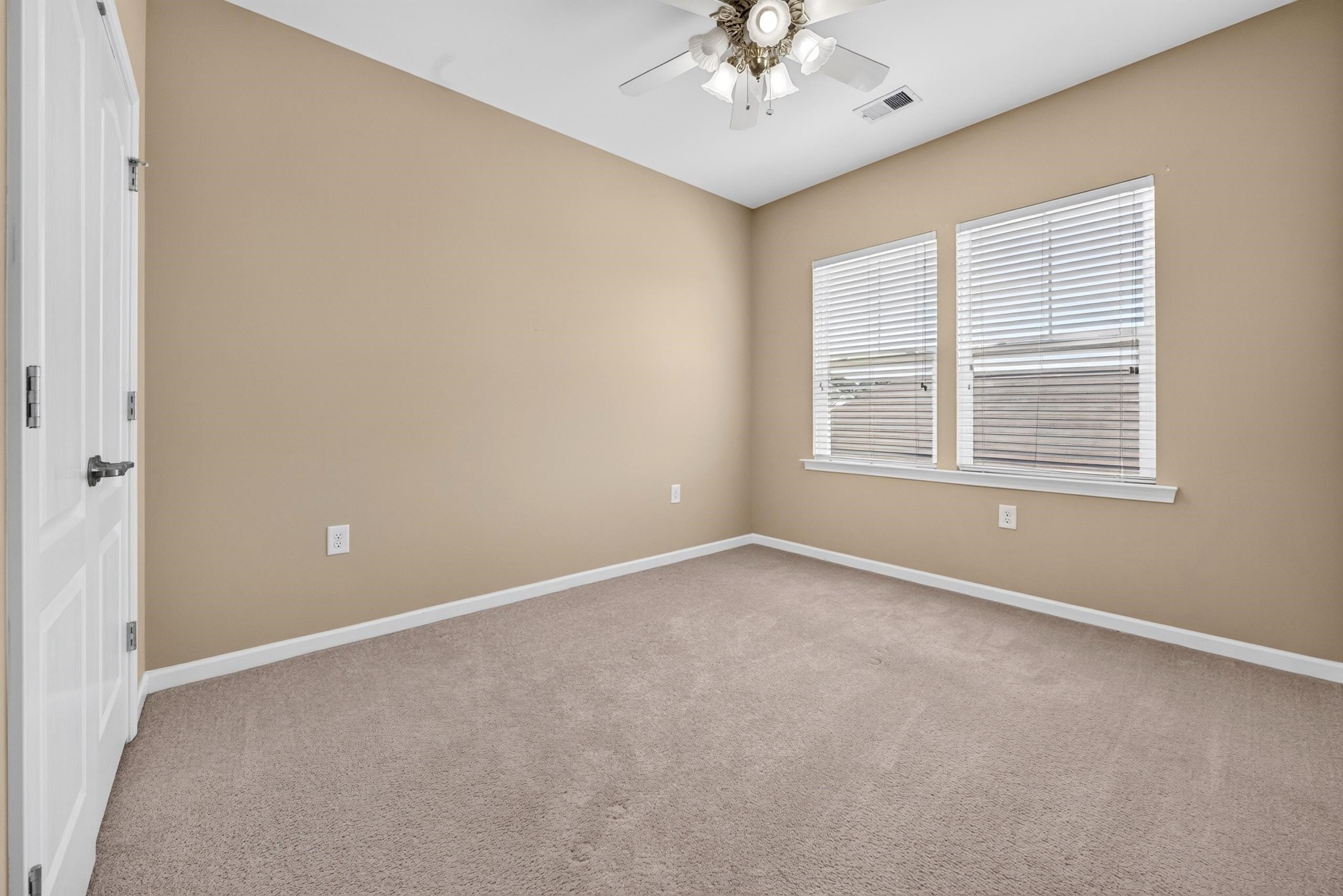 720 Pickering Dr. Property Photo 17