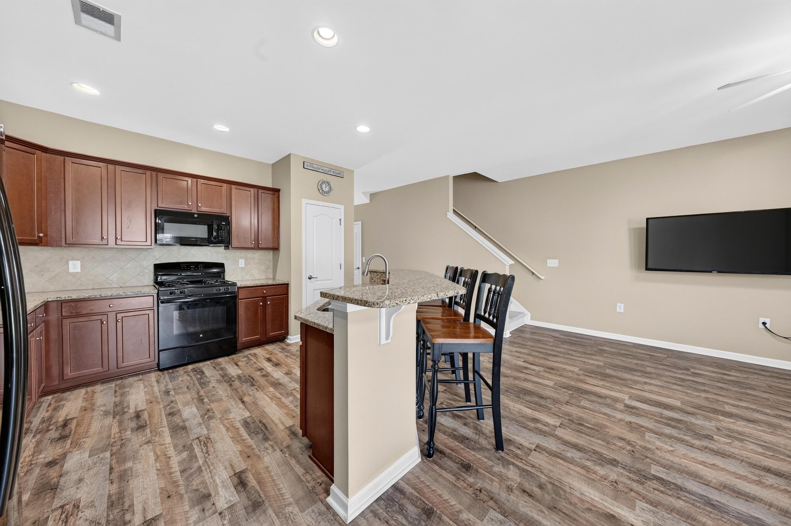 720 Pickering Dr. Property Photo 25