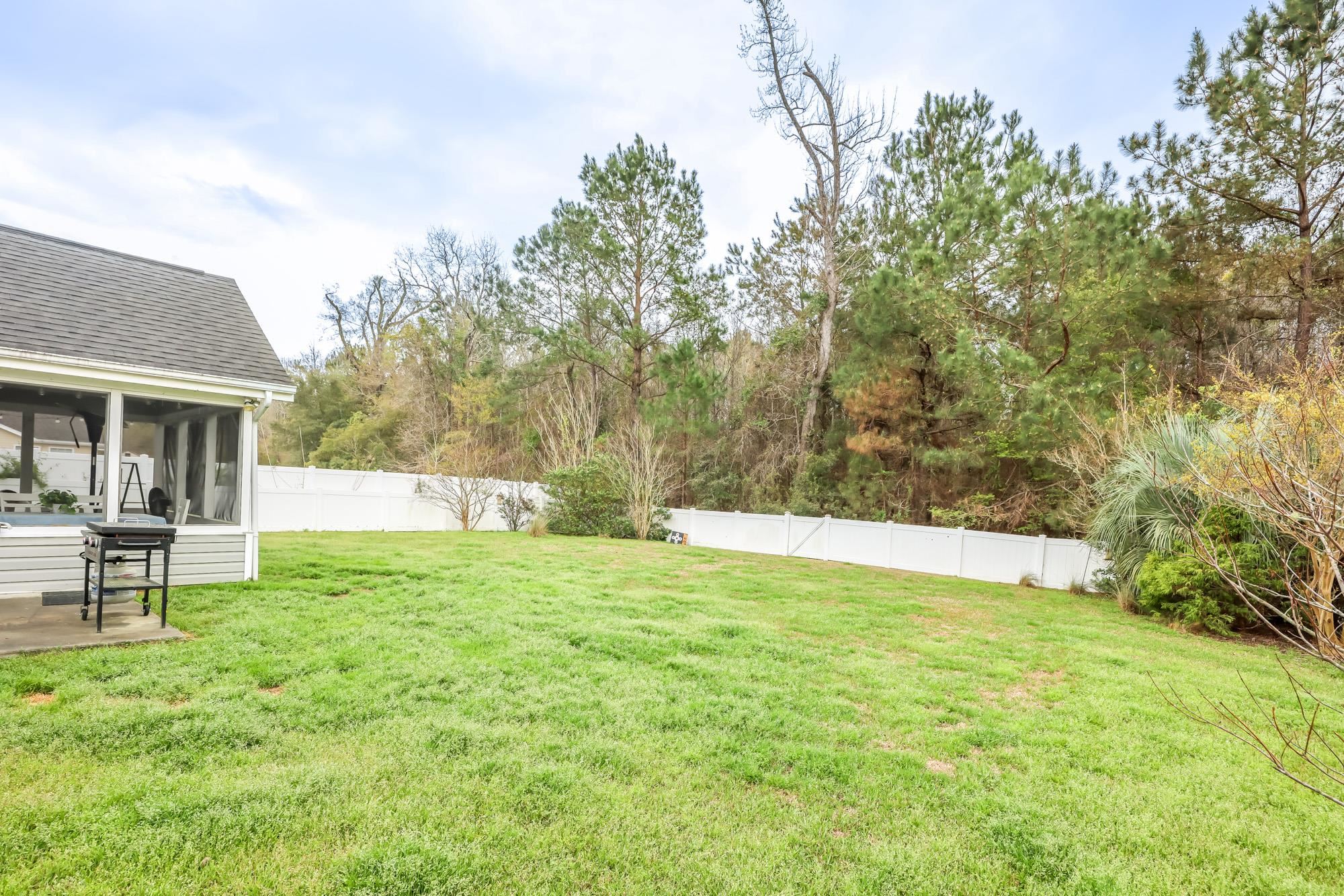 525 Carolina Woods Dr. Property Photo 25