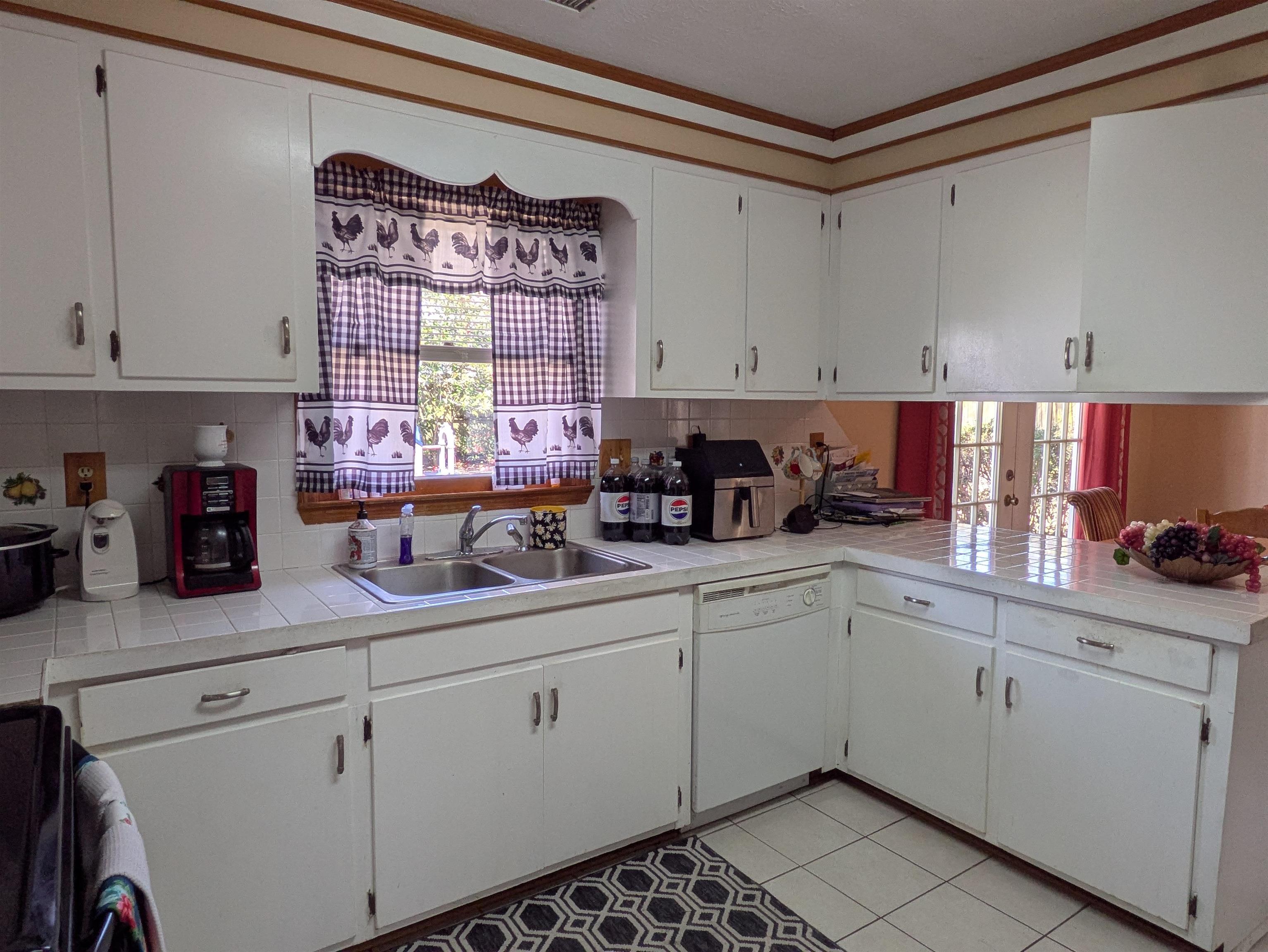 2404 Causey Dr. Property Photo 4