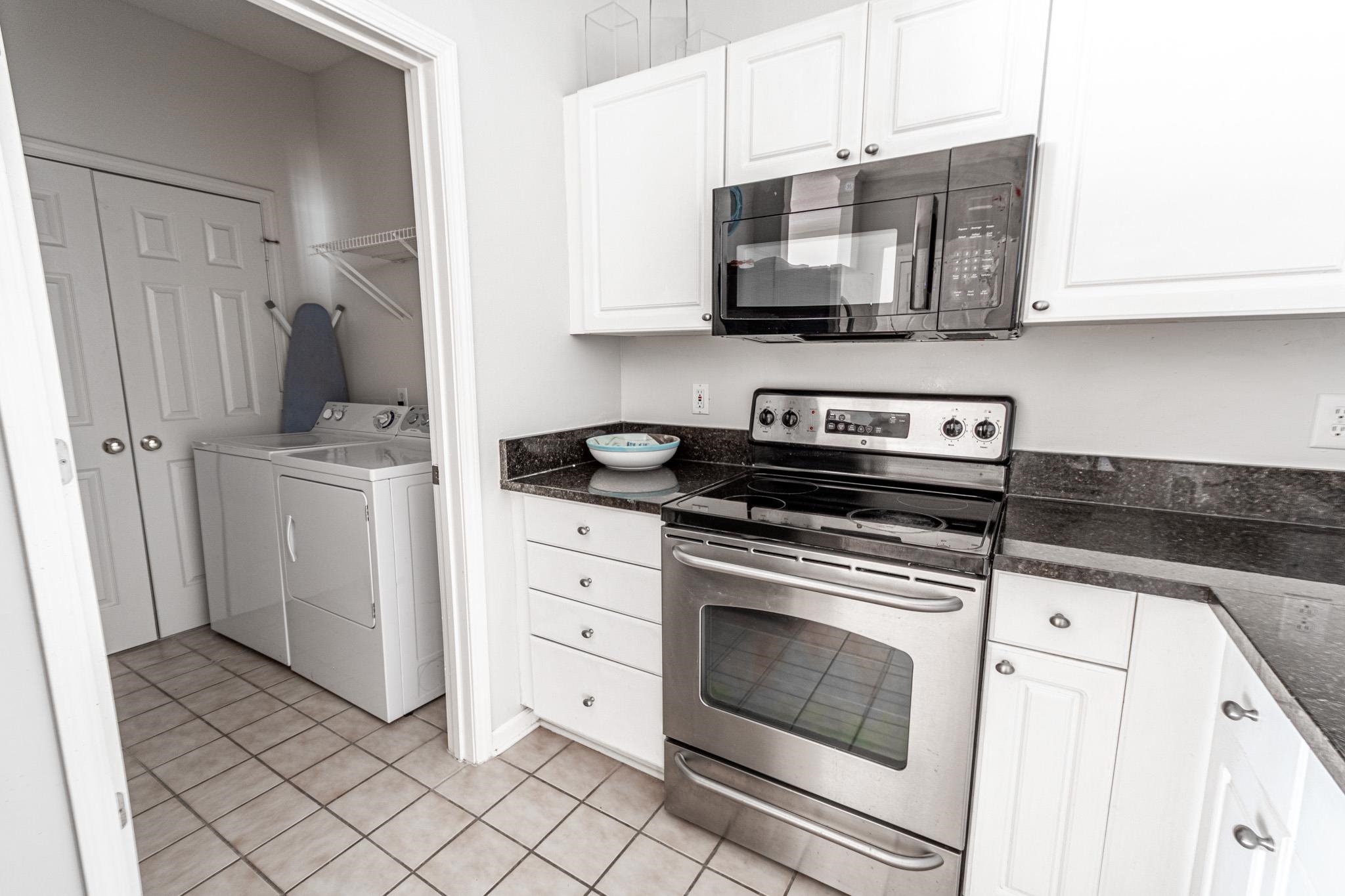 9739 Leyland Dr. Property Photo 9