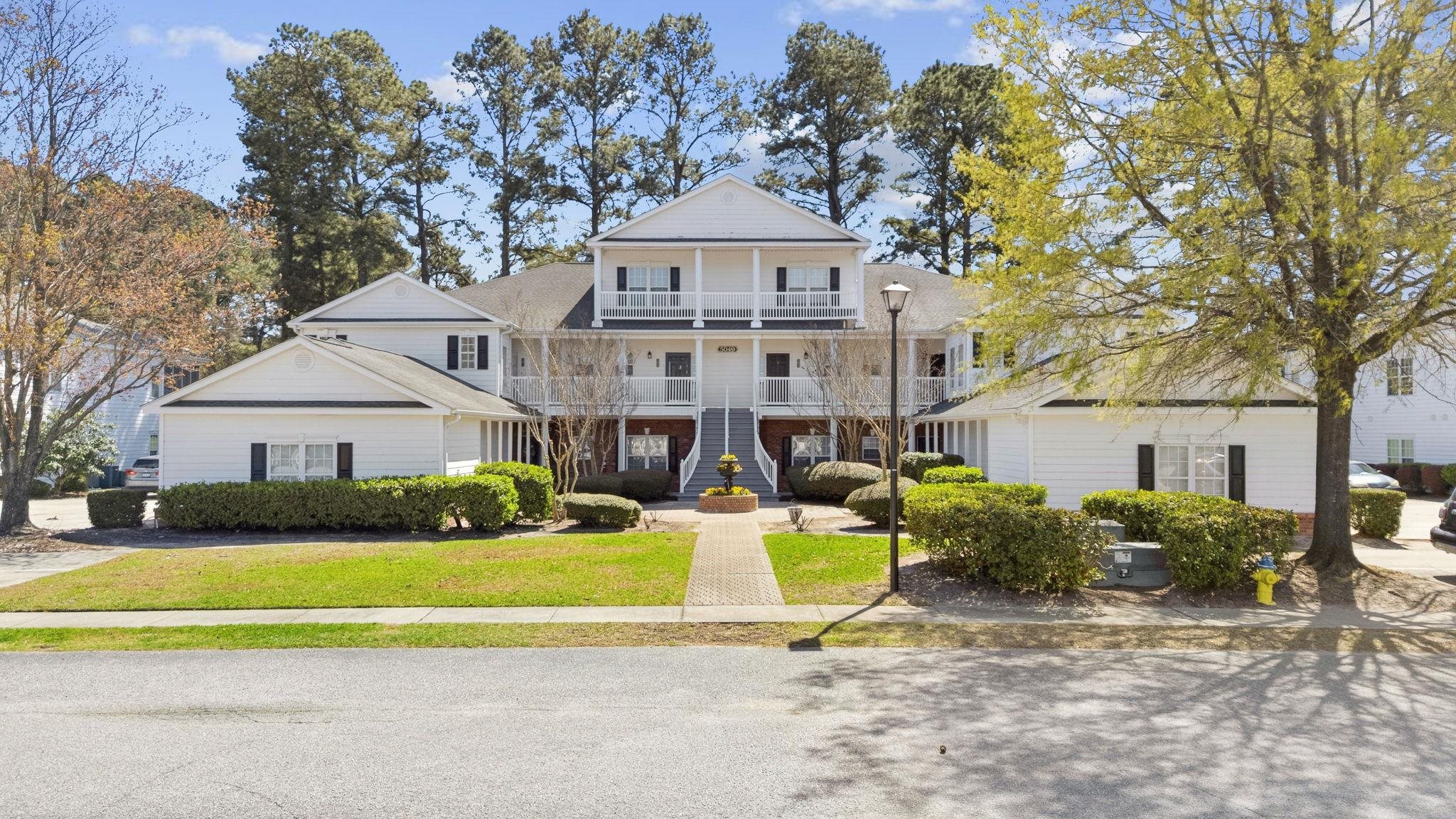 5049 Glenbrook Dr. Property Photo 2