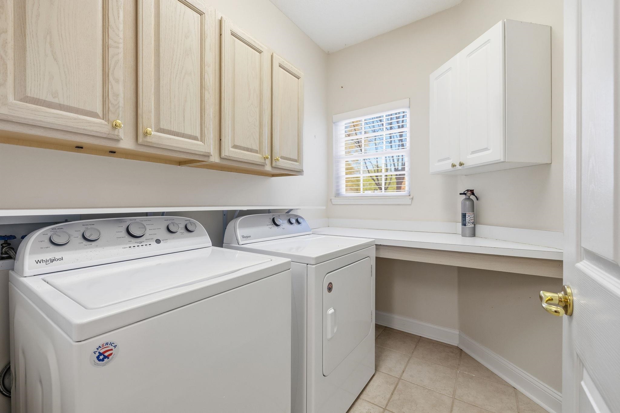 5049 Glenbrook Dr. Property Photo 15