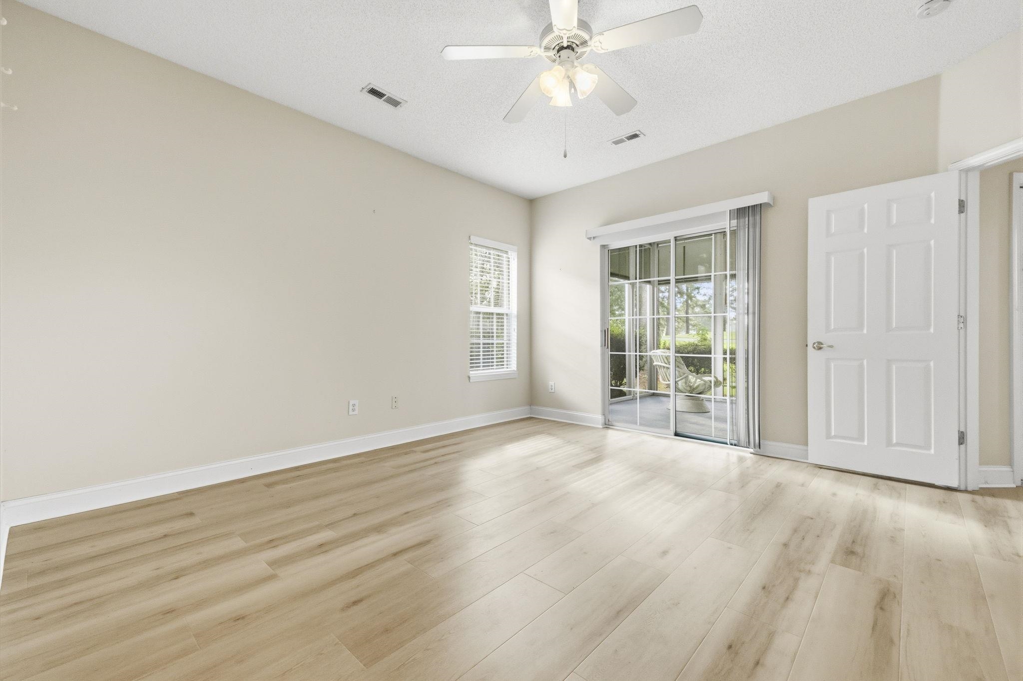 5049 Glenbrook Dr. Property Photo 16