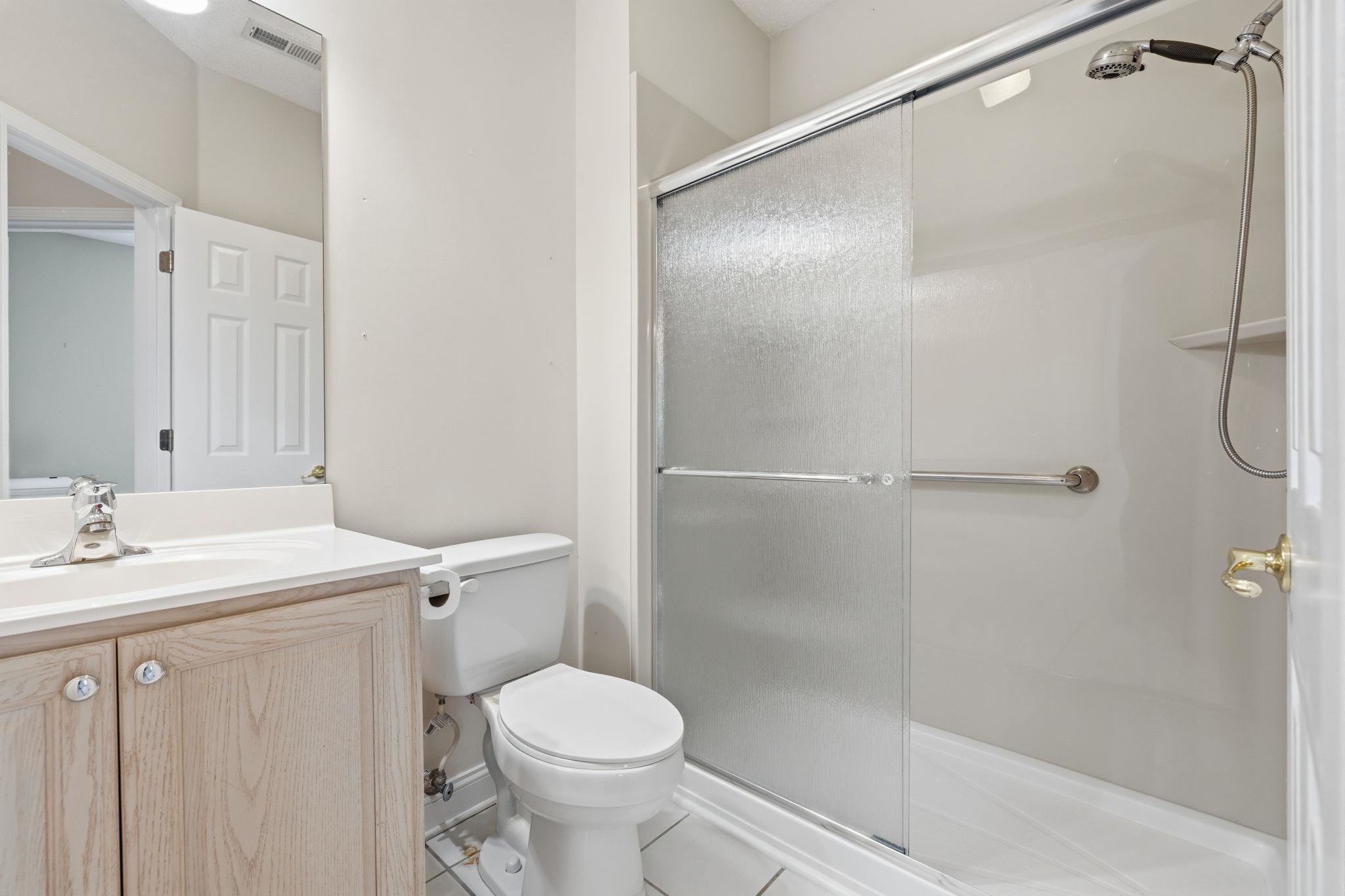 5049 Glenbrook Dr. Property Photo 26