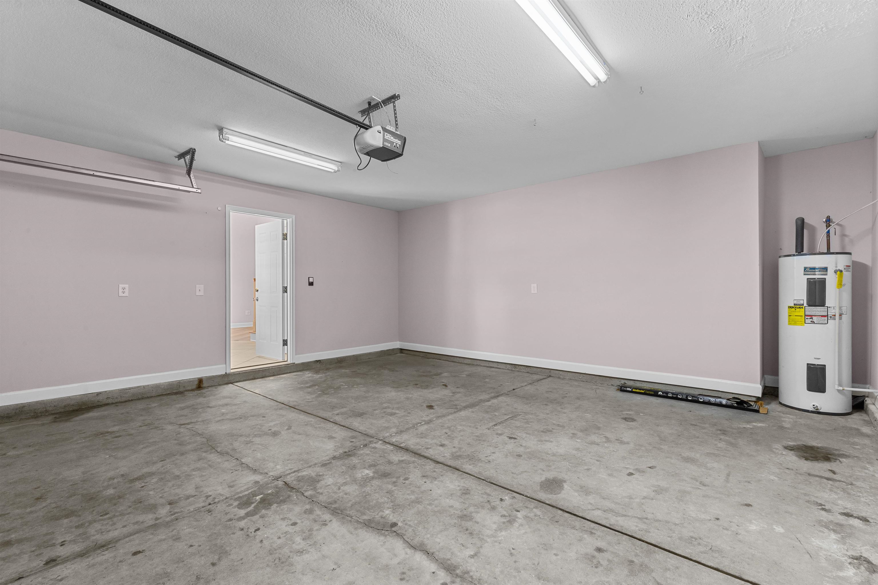 104 Molinia Dr. Property Photo 34