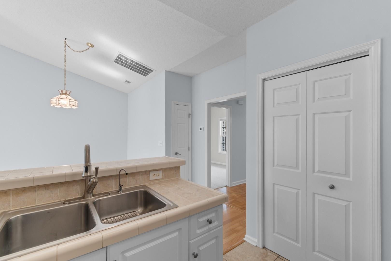 4520 Lighthouse Dr. Property Photo 3