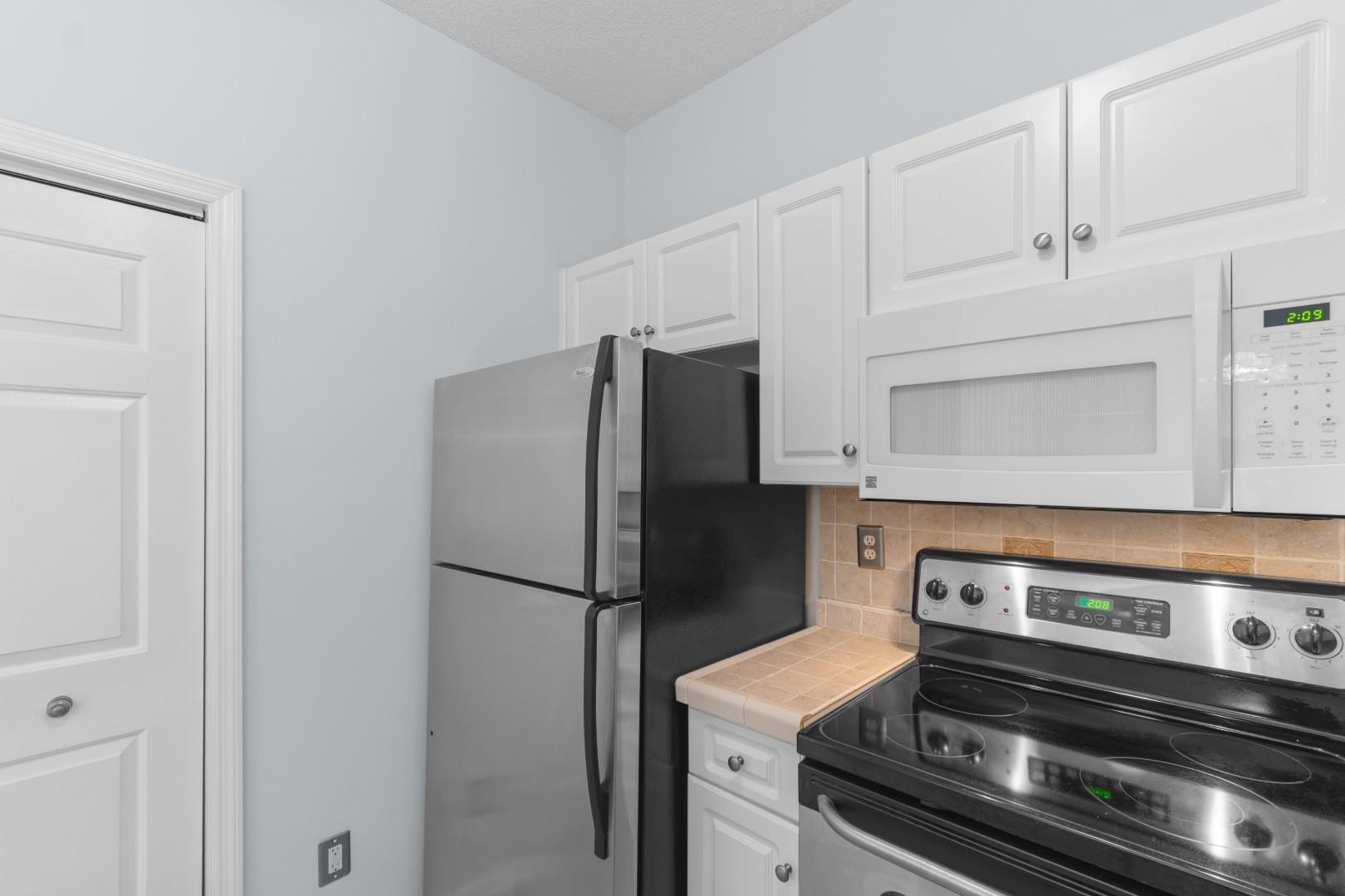 4520 Lighthouse Dr. Property Photo 6