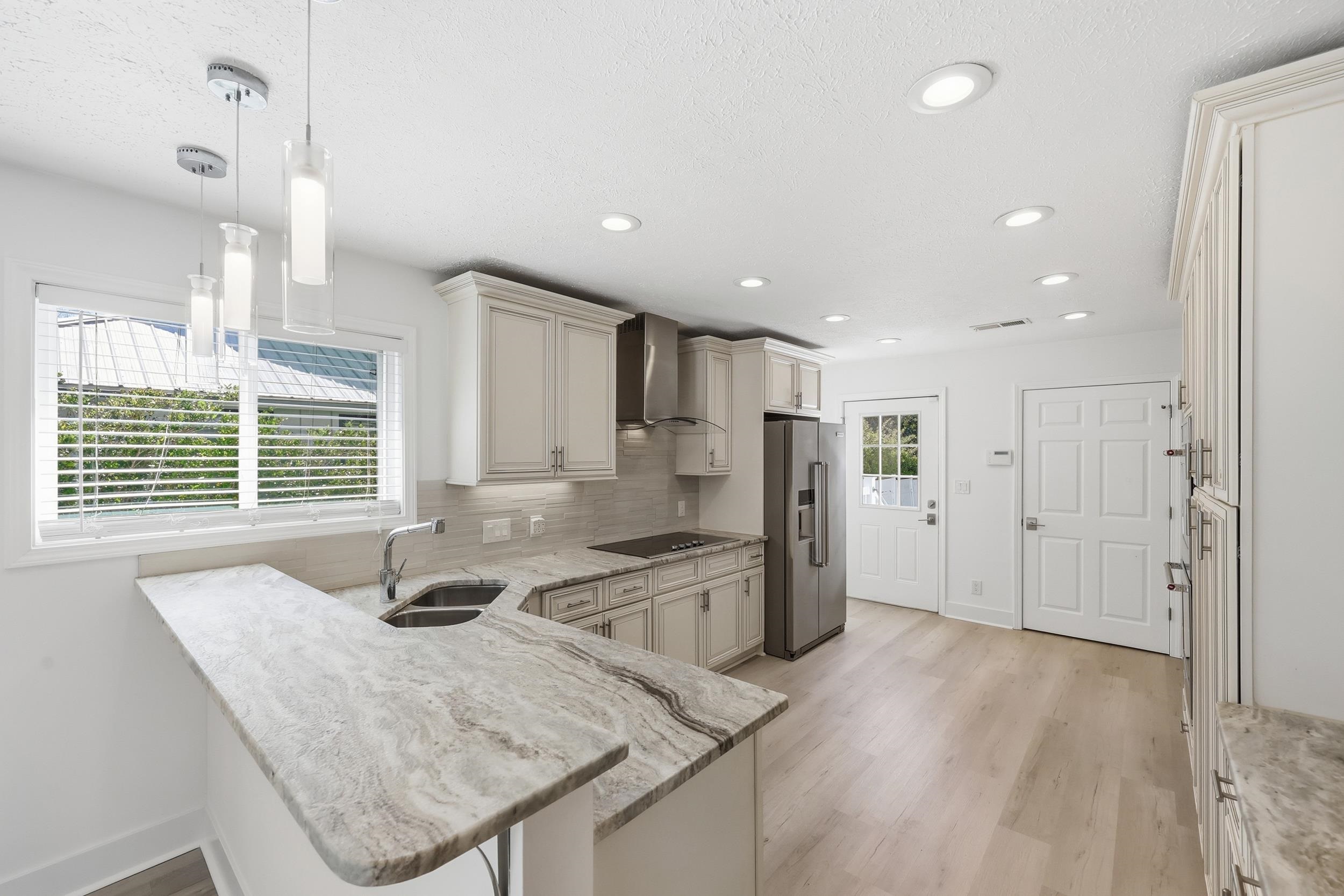 409 Sunset Trail Property Photo 13