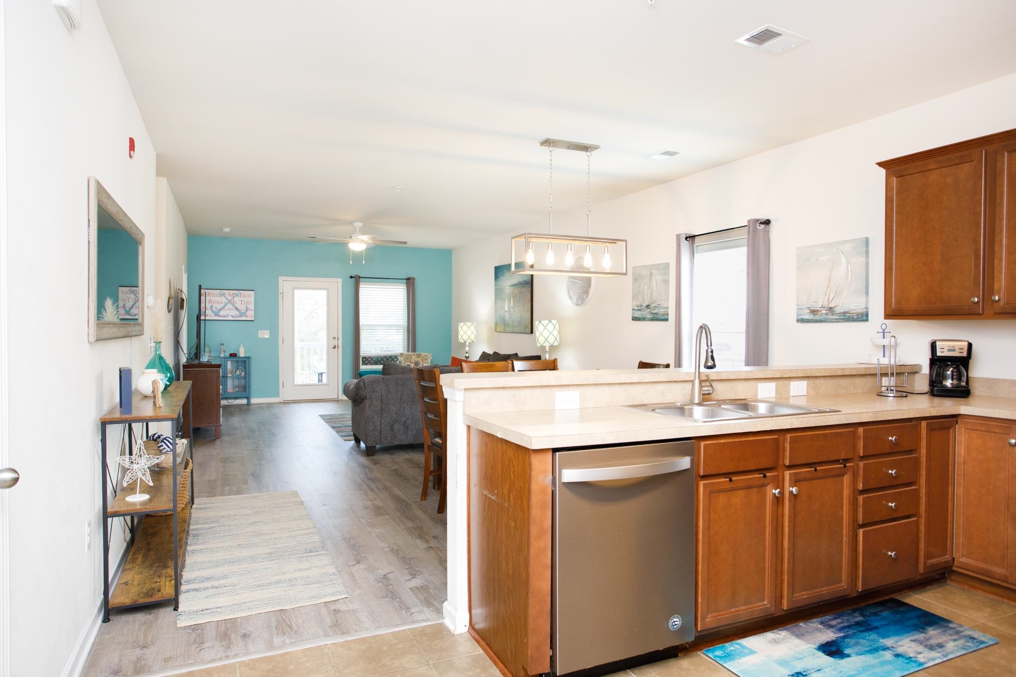 6253 Catalina Dr. Property Photo 11