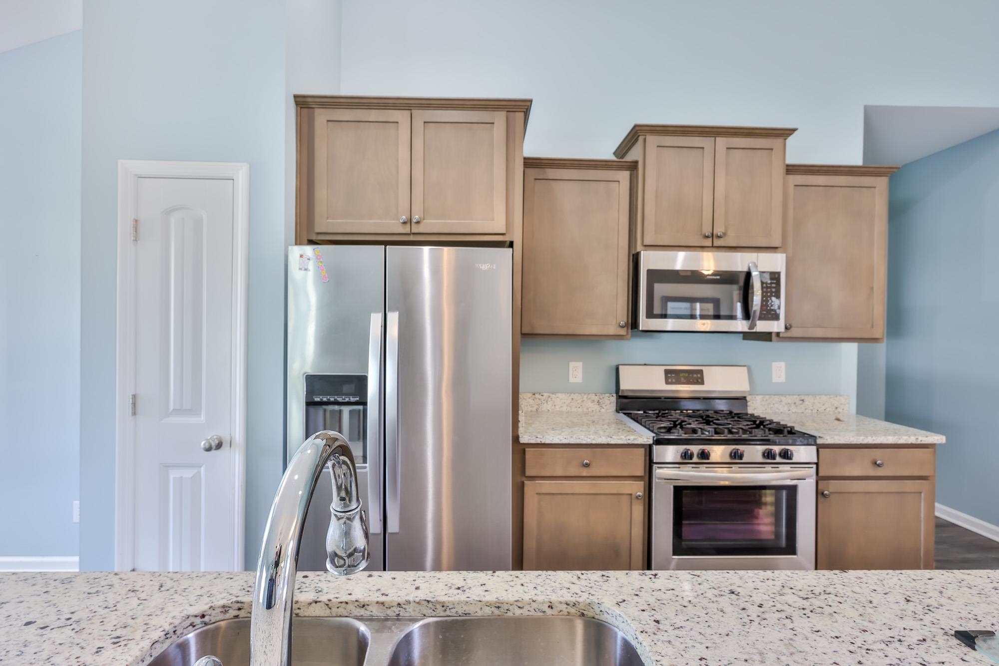 2804 Grassland Ln. Property Photo 9