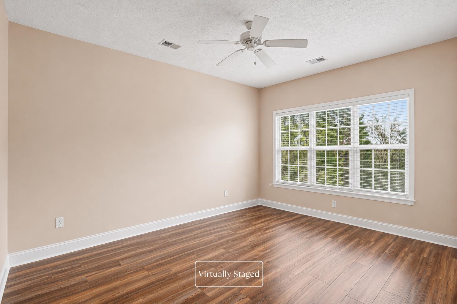 6000 Windsor Green Way Property Photo 13
