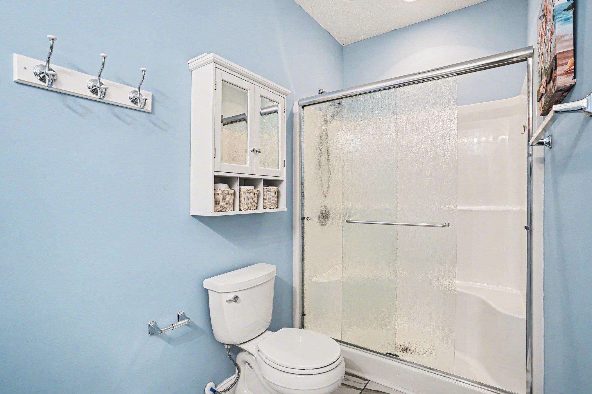 6000 Windsor Green Way Property Photo 18