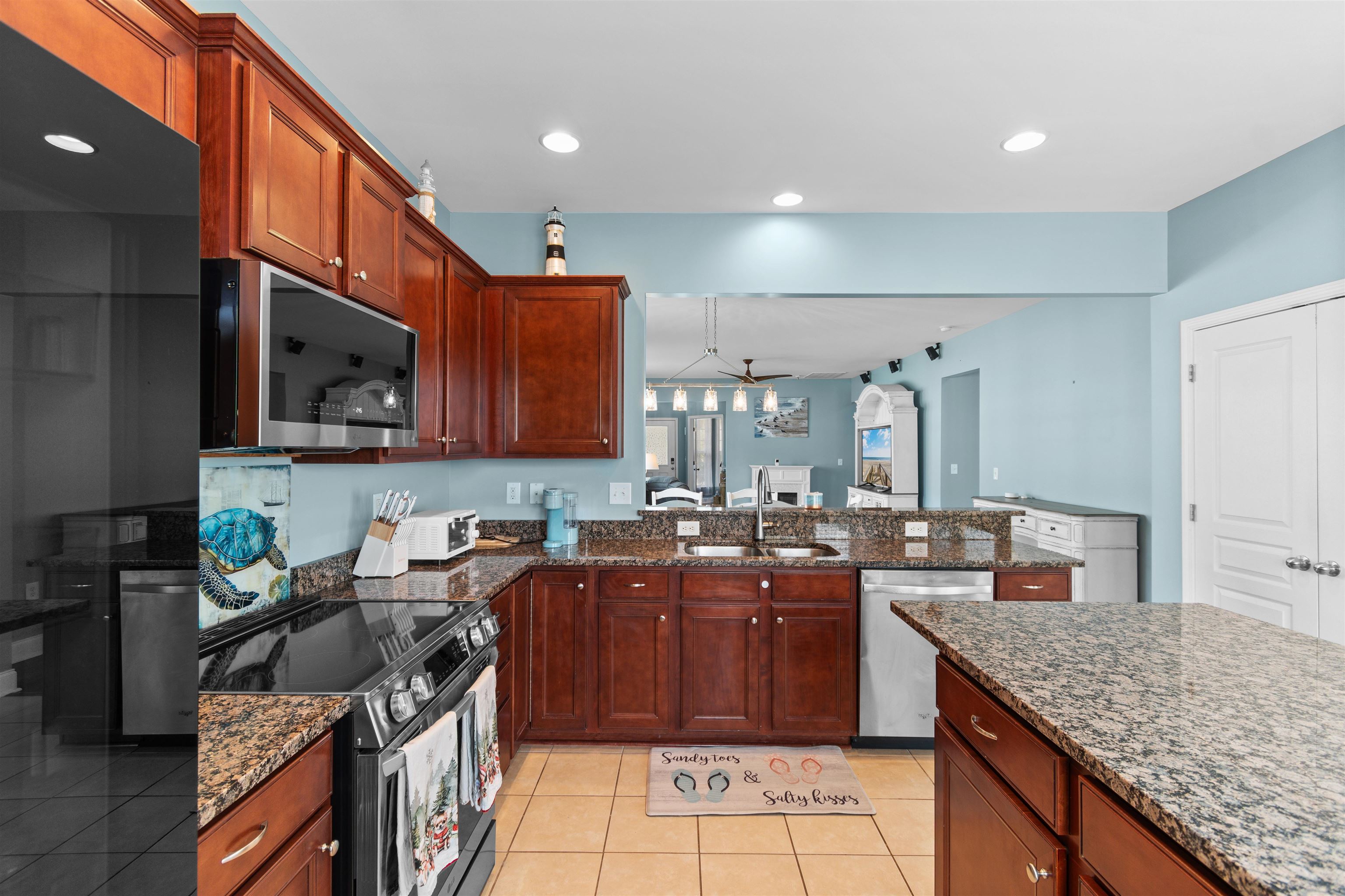 5100 Weatherwood Dr. Property Photo 13