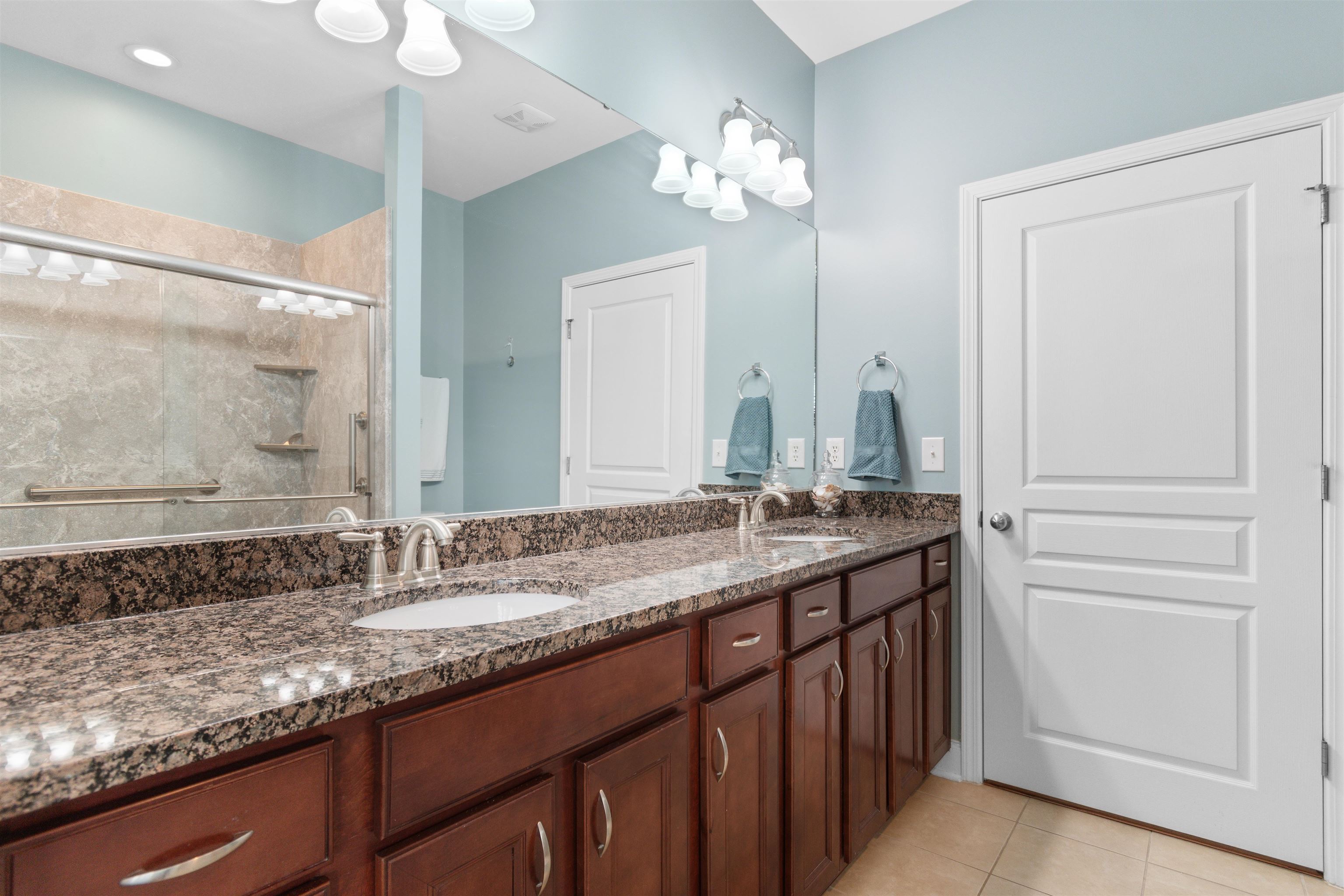 5100 Weatherwood Dr. Property Photo 19
